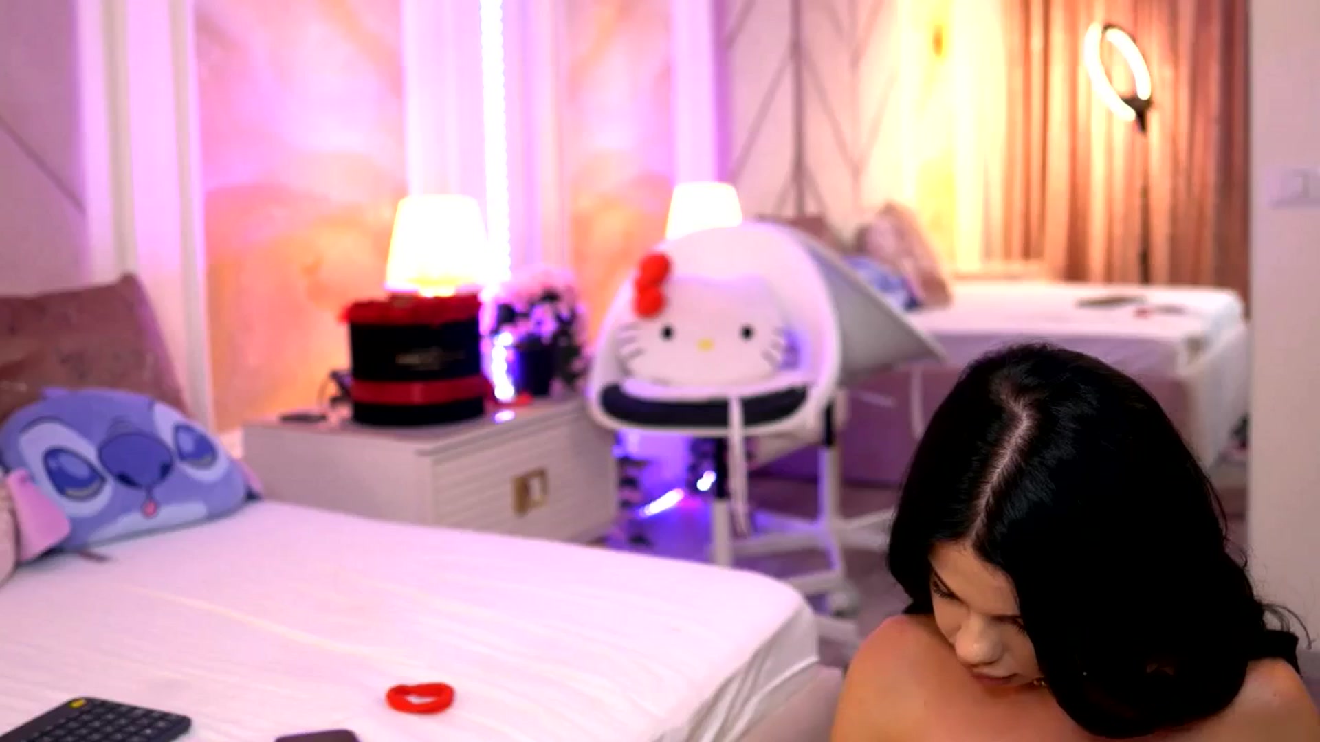 Gallery image thumbnail from AlexaHeyesz's myfreecams stream on, 07/22/2025, 10:28 image 20 of 20