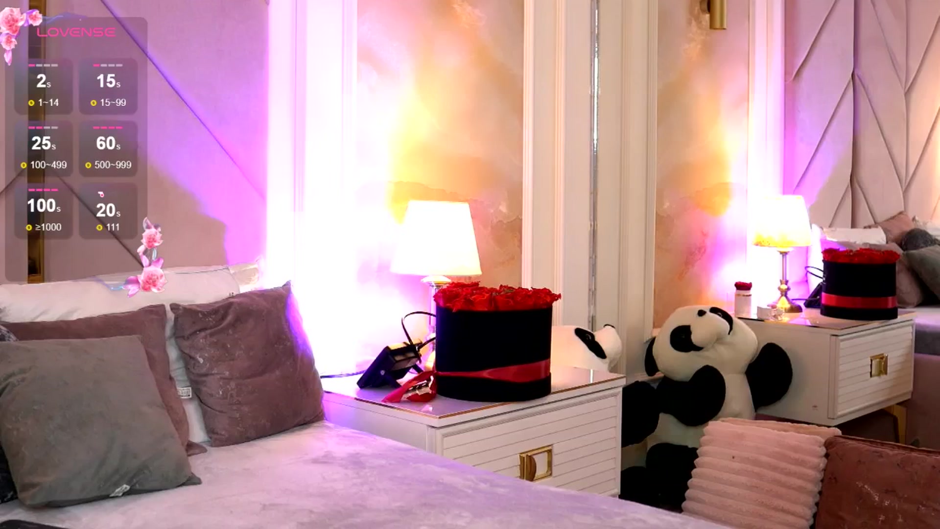 Gallery image thumbnail from AlexaHeyesz's myfreecams stream on, 12/15/2025, 10:08 image 17 of 20