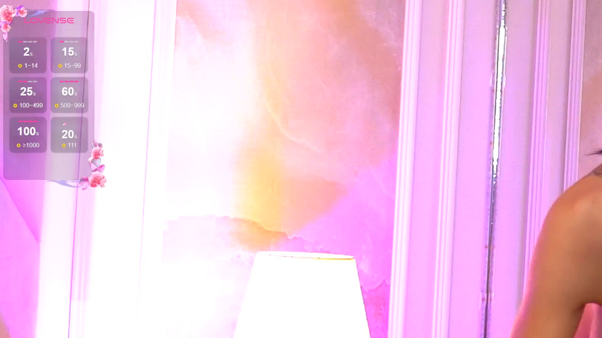 Gallery image thumbnail from AlexaHeyesz's myfreecams stream on, 12/22/2025, 10:16 image 5 of 20