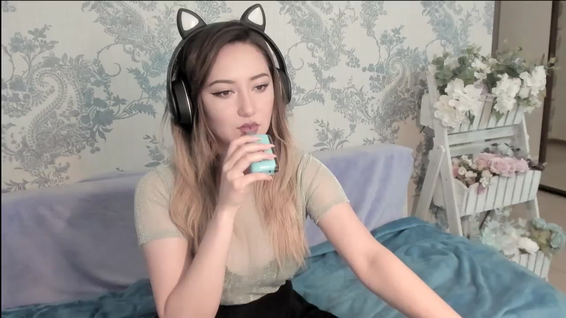 Gallery image thumbnail from AlexaJang's myfreecams stream on, 06/23/2025, 08:56 image 19 of 20
