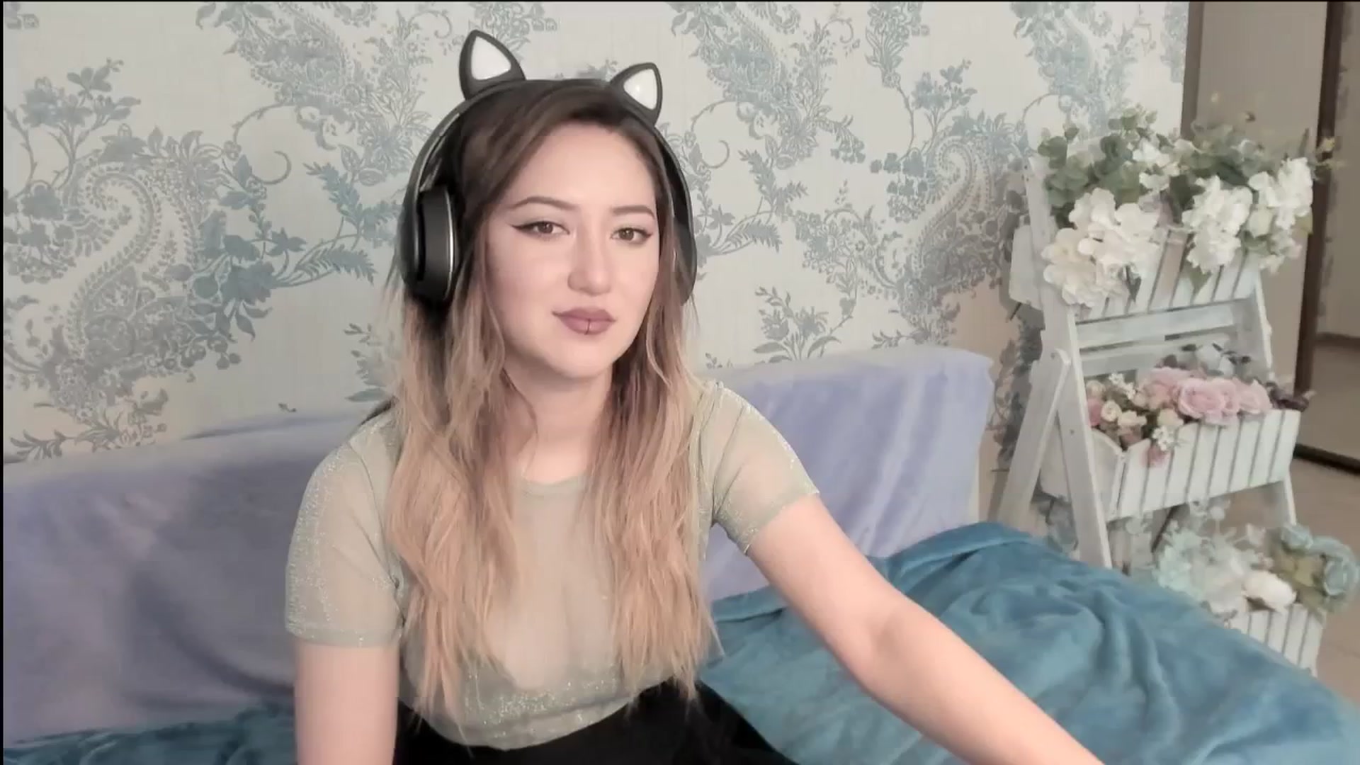 Gallery image thumbnail from AlexaJang's myfreecams stream on, 06/23/2025, 08:56 image 9 of 20