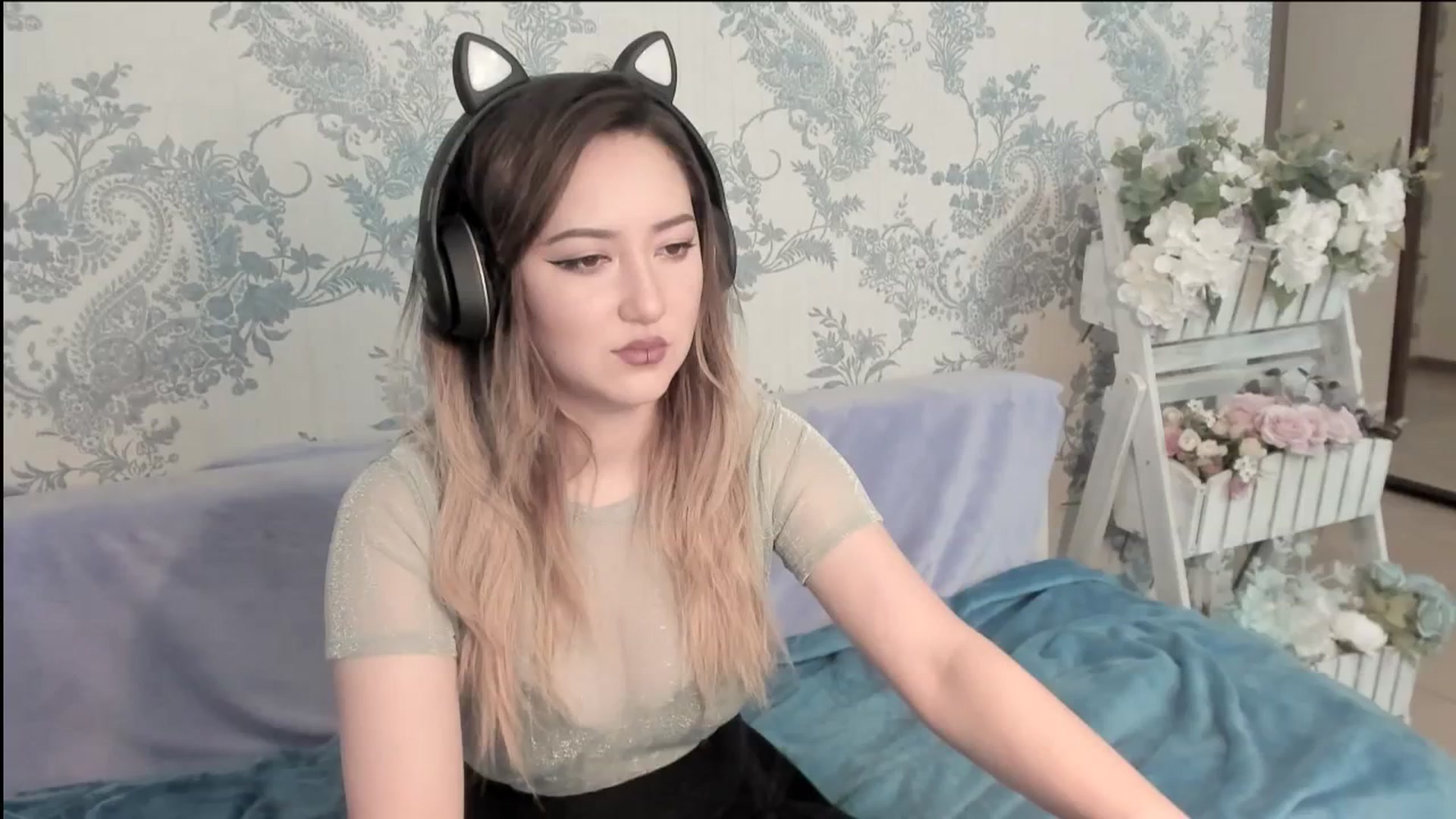 Gallery image thumbnail from AlexaJang's myfreecams stream on, 06/23/2025, 08:56 image 7 of 20