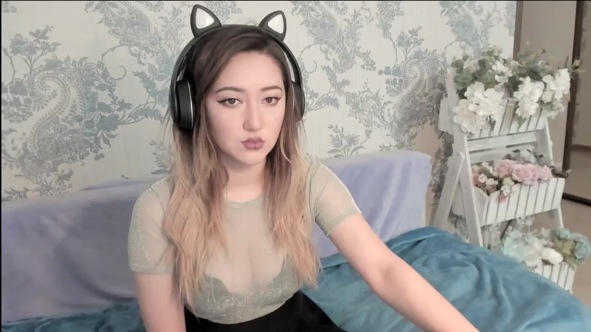 Gallery image thumbnail from AlexaJang's myfreecams stream on, 06/23/2025, 08:56 image 1 of 20
