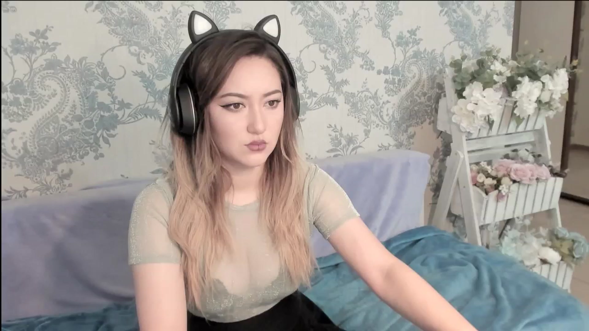 Gallery image thumbnail from AlexaJang's myfreecams stream on, 06/23/2025, 08:56 image 3 of 20