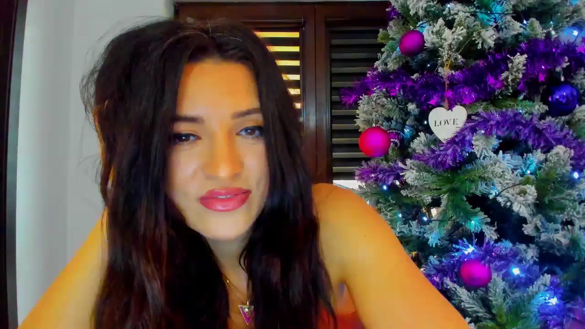 Gallery image thumbnail from AlexaNikole's myfreecams stream on, 12/16/2024, 11:28 image 17 of 20