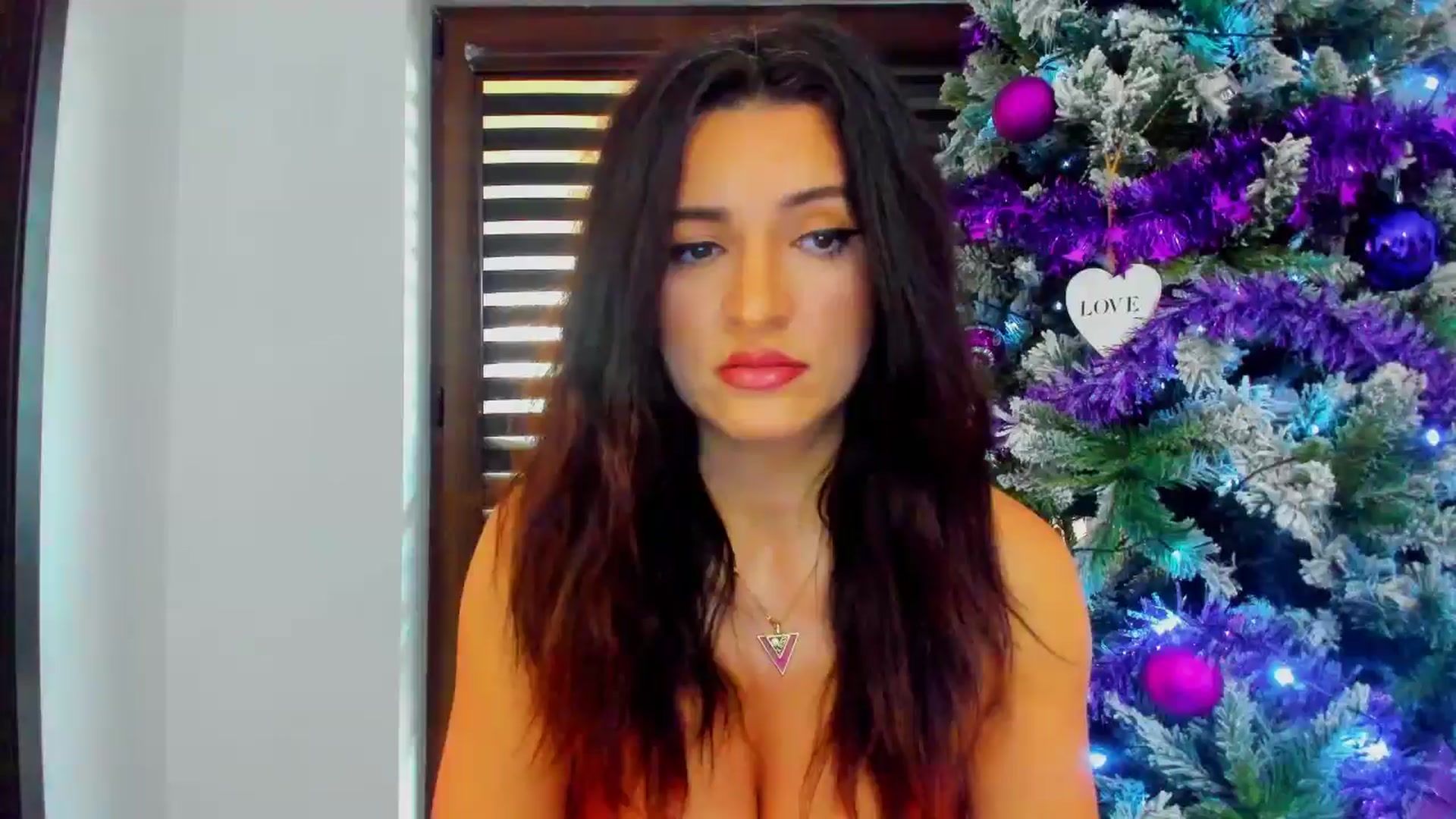 Gallery image thumbnail from AlexaNikole's myfreecams stream on, 12/16/2024, 11:28 image 12 of 20