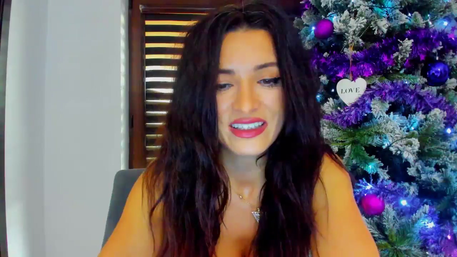 Gallery image thumbnail from AlexaNikole's myfreecams stream on, 12/16/2024, 13:01 image 12 of 20