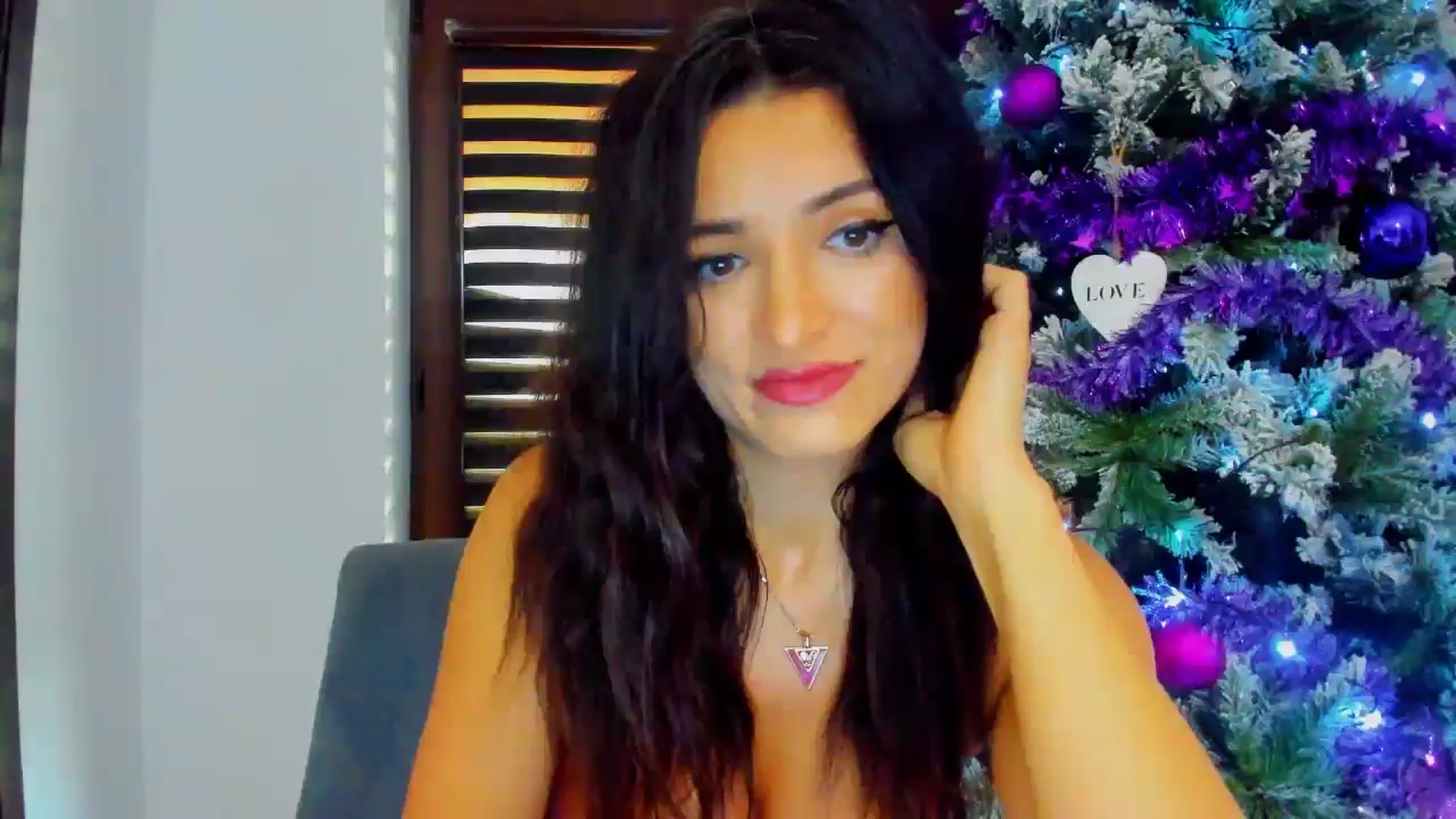 Gallery image thumbnail from AlexaNikole's myfreecams stream on, 12/16/2024, 13:01 image 16 of 20
