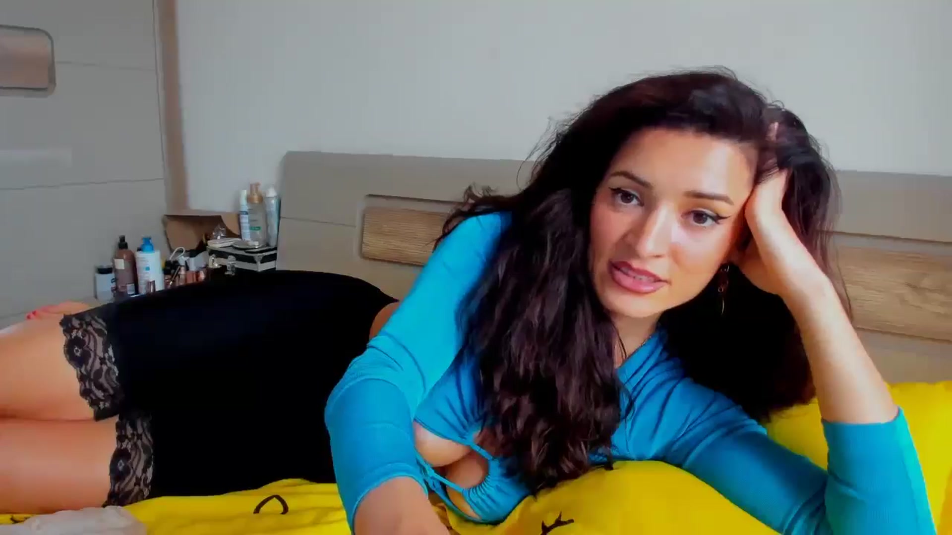 Gallery image thumbnail from AlexaNikole's myfreecams stream on, 10/16/2025, 12:08 image 19 of 20