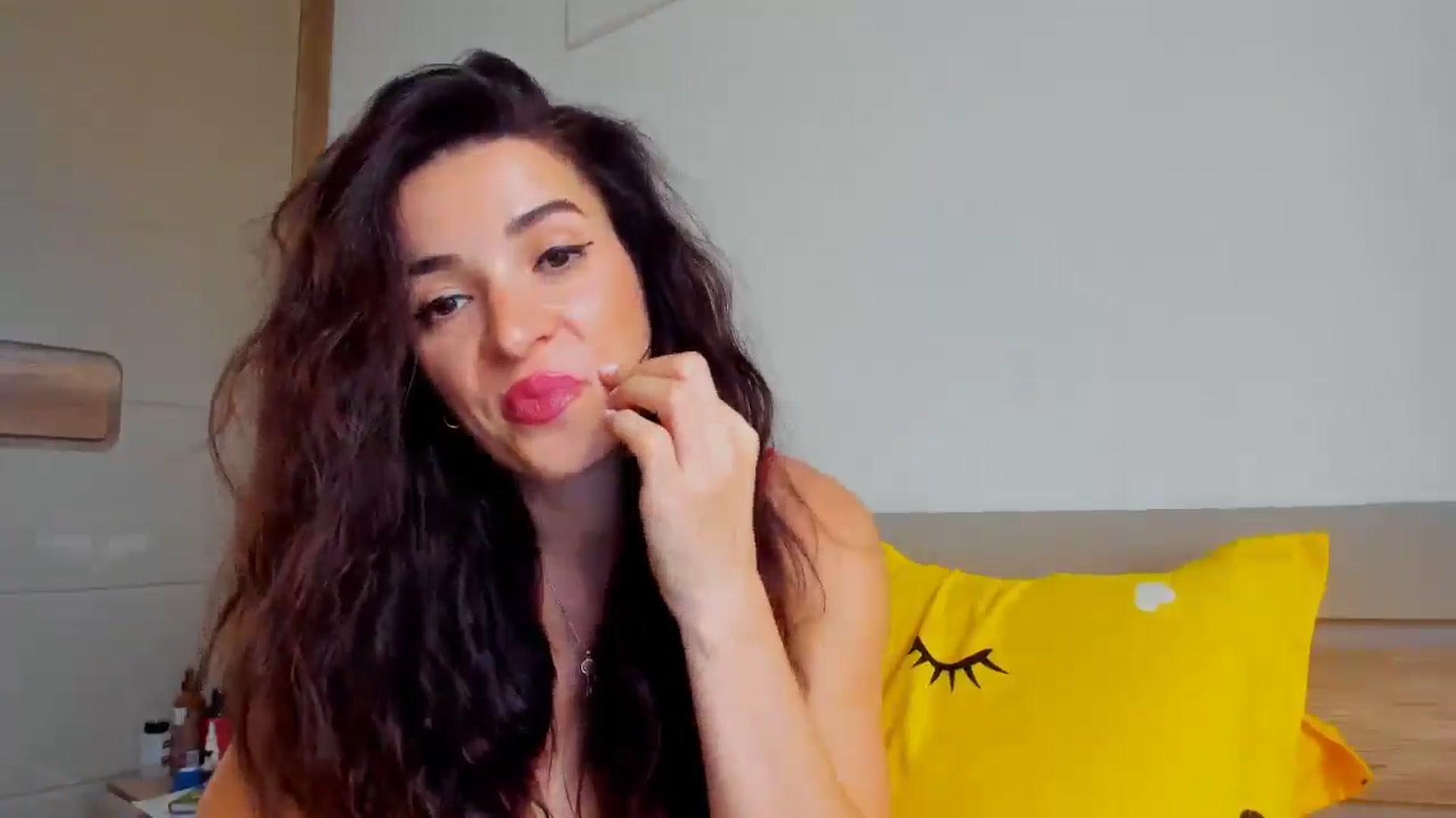 Gallery image thumbnail from AlexaNikole's myfreecams stream on, 10/27/2025, 11:21 image 3 of 20