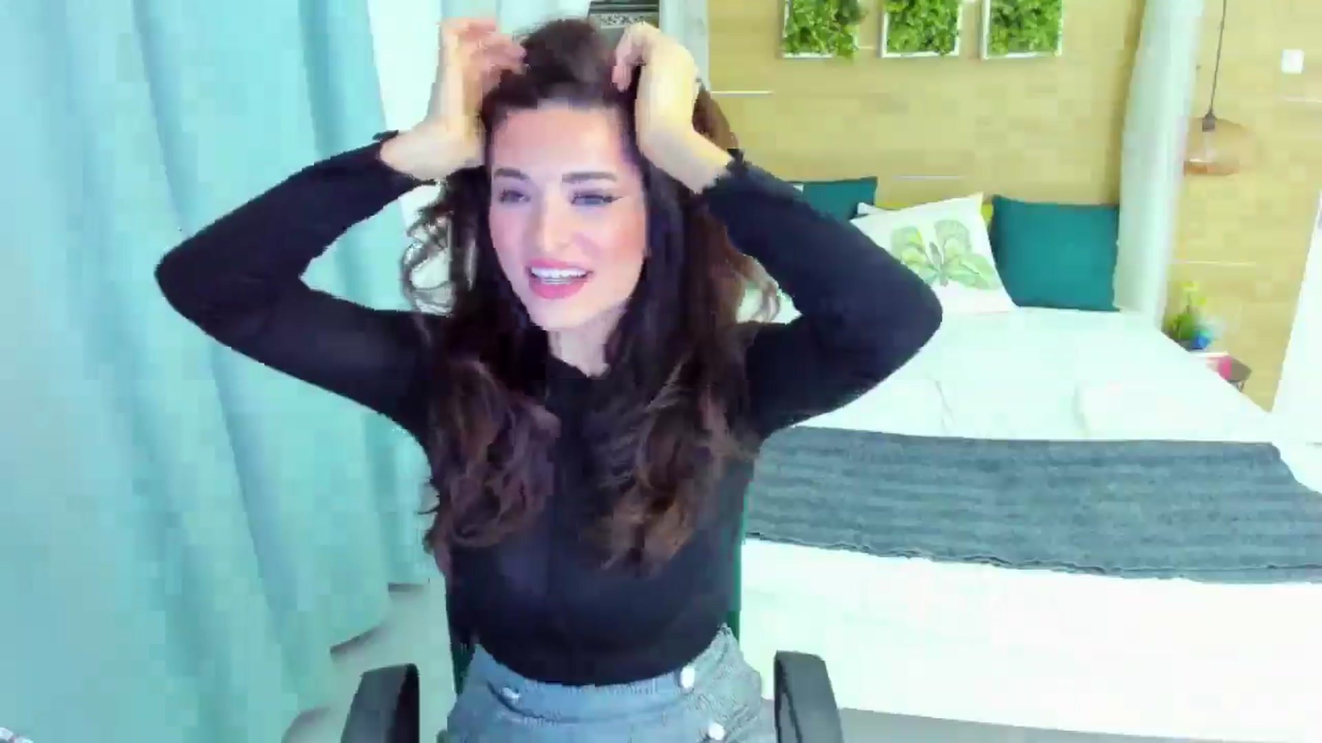 Gallery image thumbnail from AlexaNikole's myfreecams stream on, 01/05/2026, 10:31 image 6 of 20