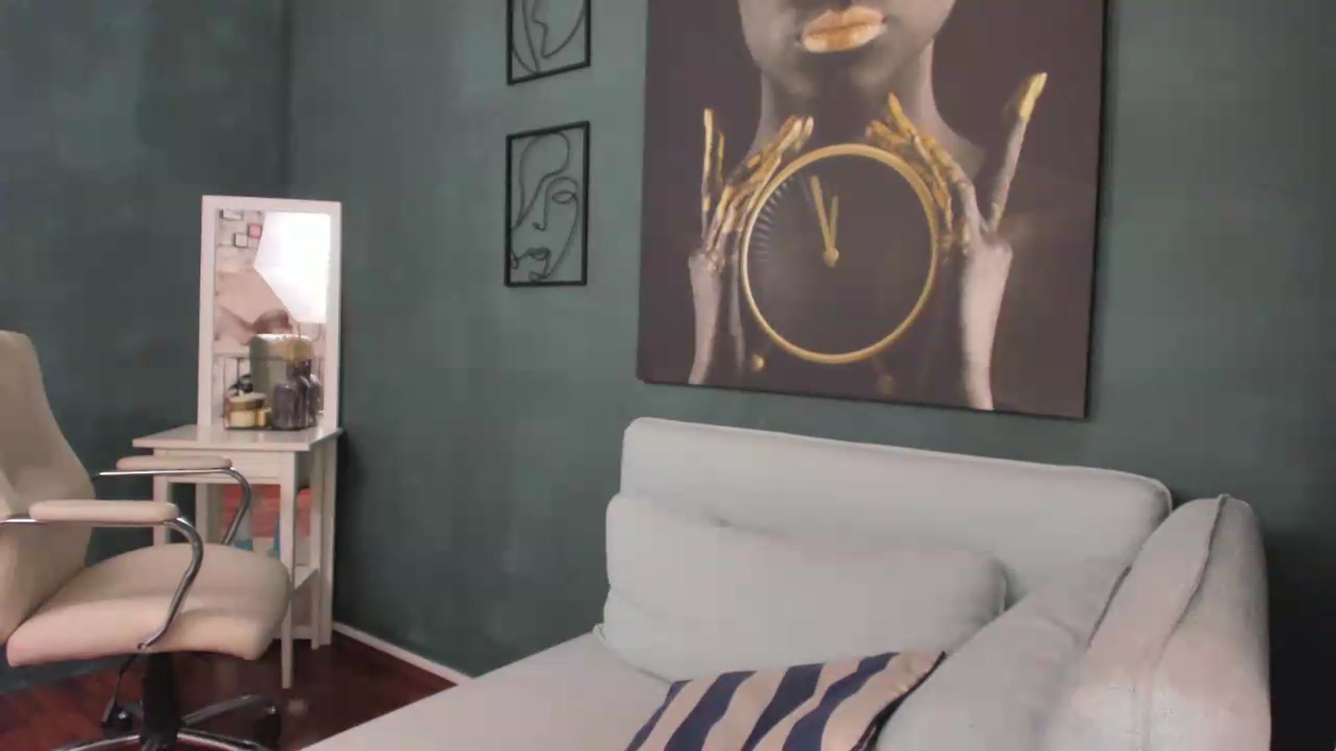 Gallery image thumbnail from AlexaNikole's myfreecams stream on, 07/16/2026, 12:01 image 5 of 20