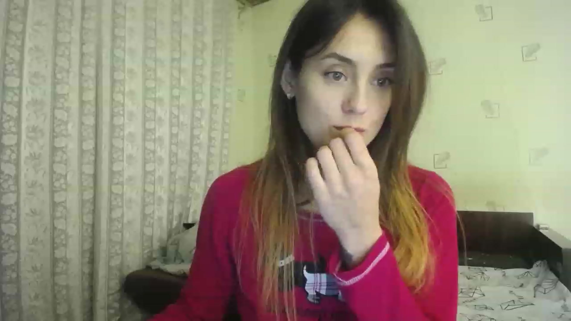 Gallery image thumbnail from AlexaPirania's myfreecams stream on, 11/25/2022, 18:36 image 18 of 20