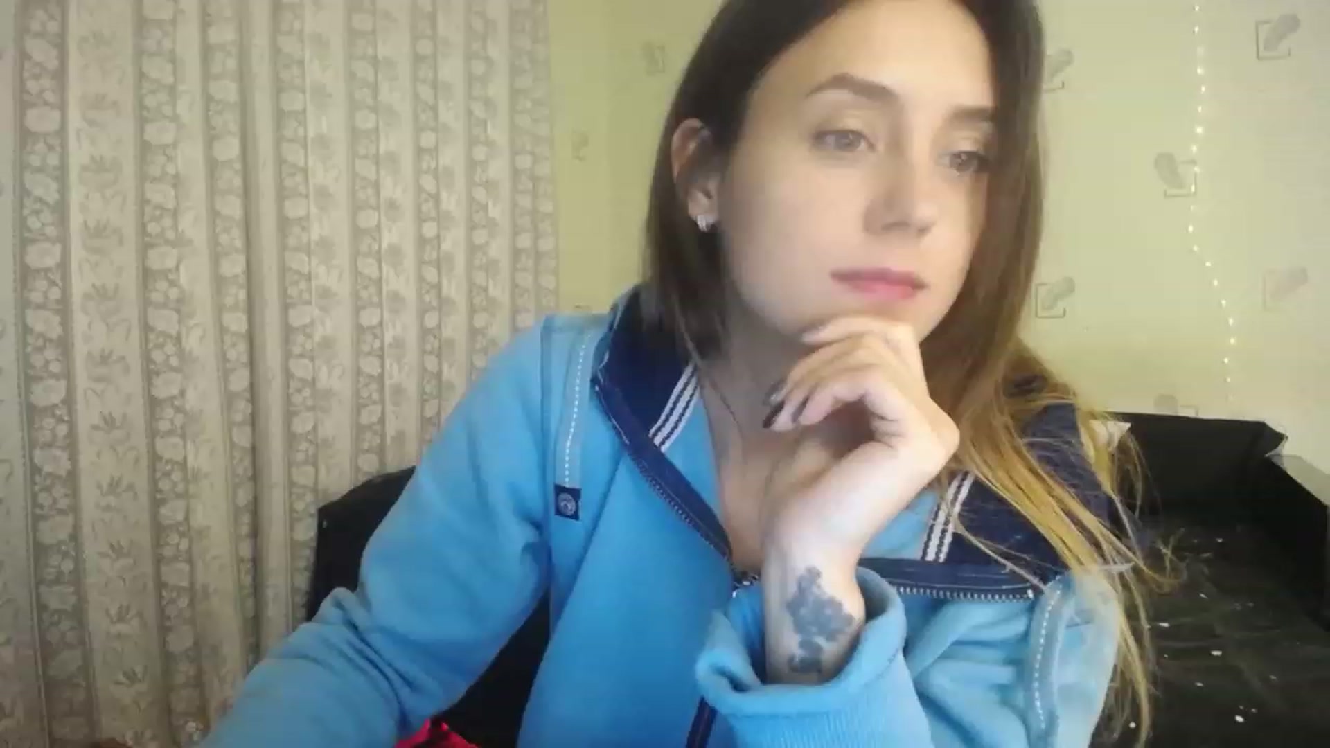 Gallery image thumbnail from AlexaPirania's myfreecams stream on, 11/28/2022, 21:14 image 3 of 20