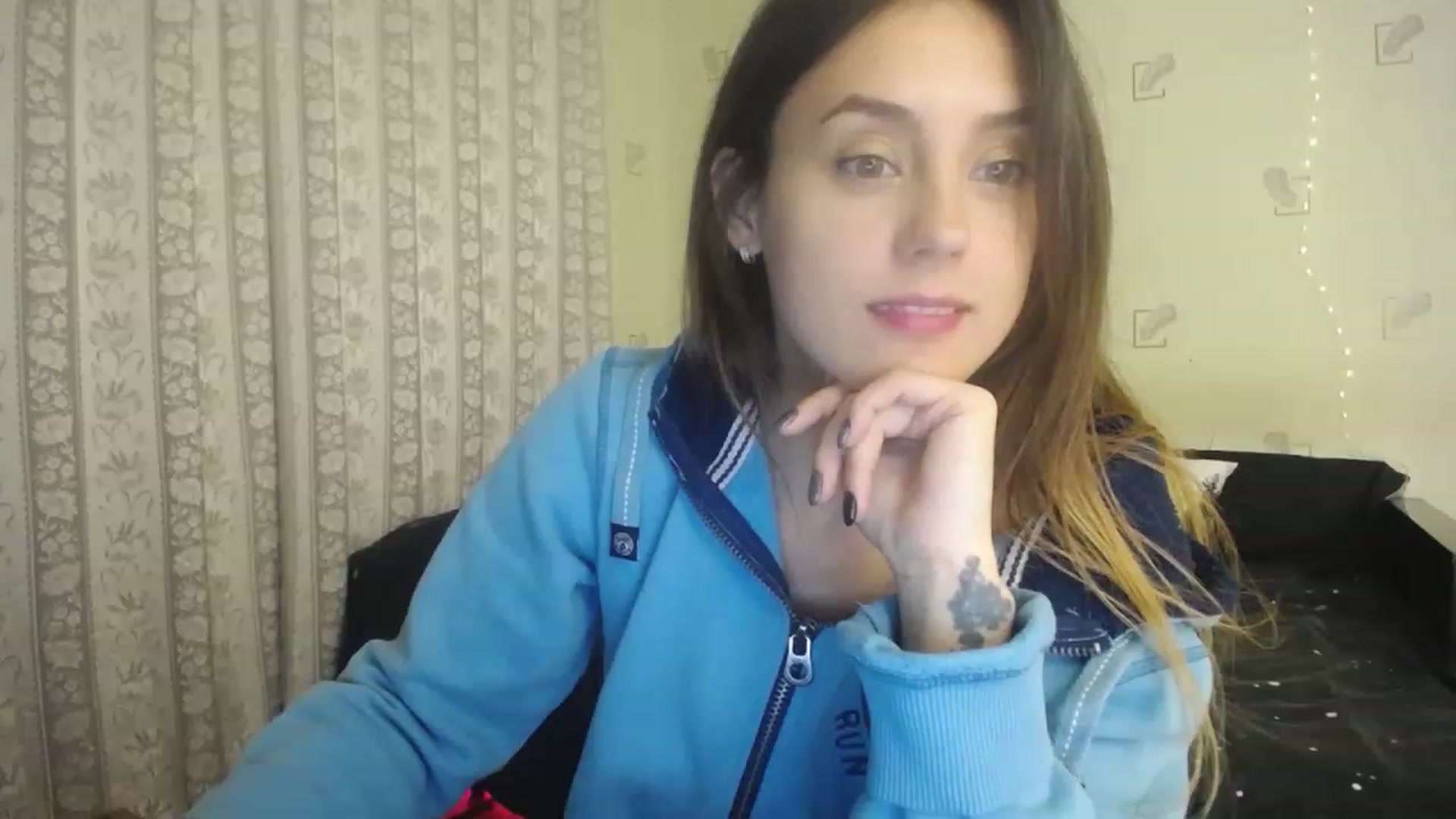 Gallery image thumbnail from AlexaPirania's myfreecams stream on, 11/28/2022, 21:14 image 4 of 20