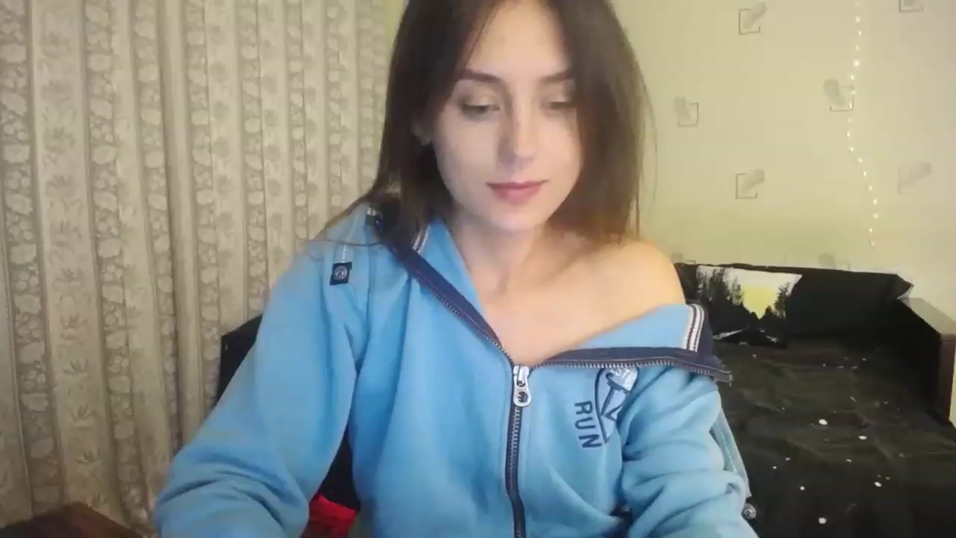 Gallery image thumbnail from AlexaPirania's myfreecams stream on, 11/29/2022, 24:07 image 2 of 20