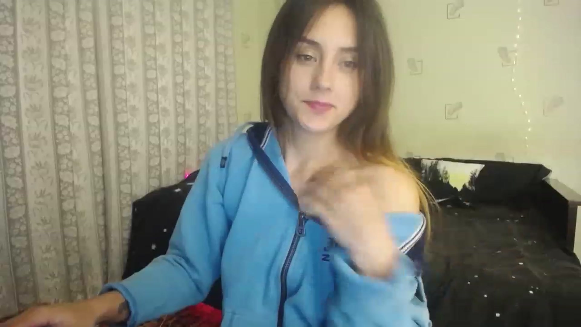 Gallery image thumbnail from AlexaPirania's myfreecams stream on, 11/29/2022, 24:07 image 10 of 20