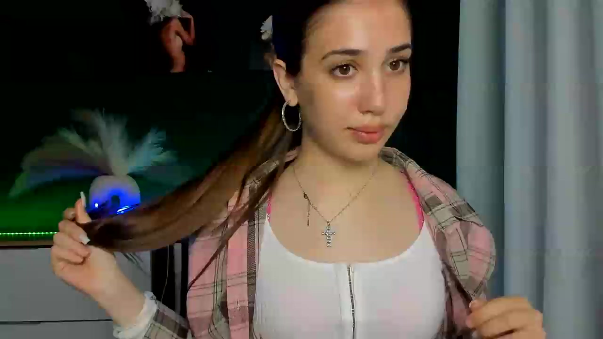Gallery image thumbnail from AlexaPirs's myfreecams stream on, 05/21/2026, 15:54 image 2 of 20