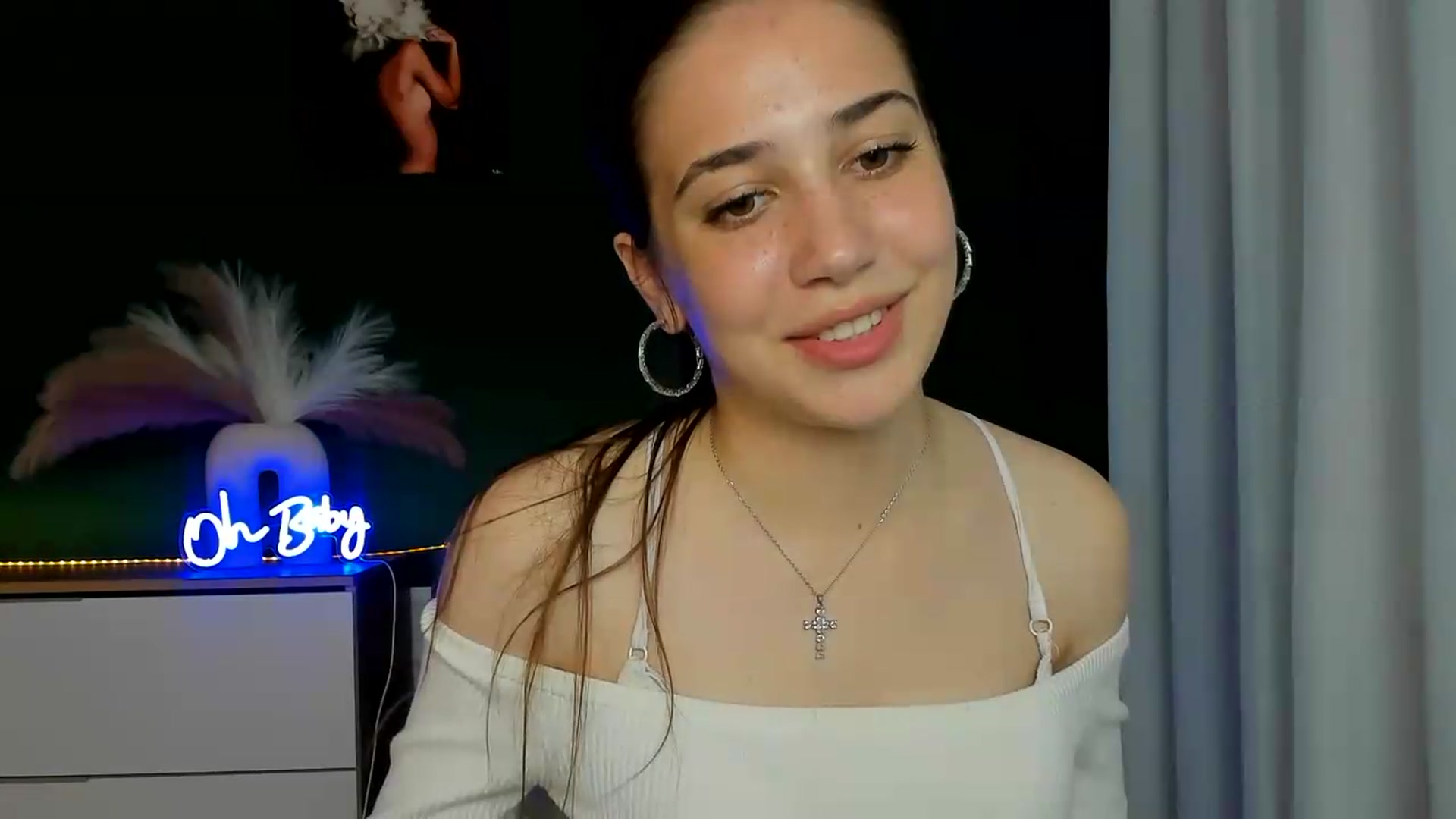 Gallery image thumbnail from AlexaPirs's myfreecams stream on, 05/22/2026, 13:36 image 8 of 20