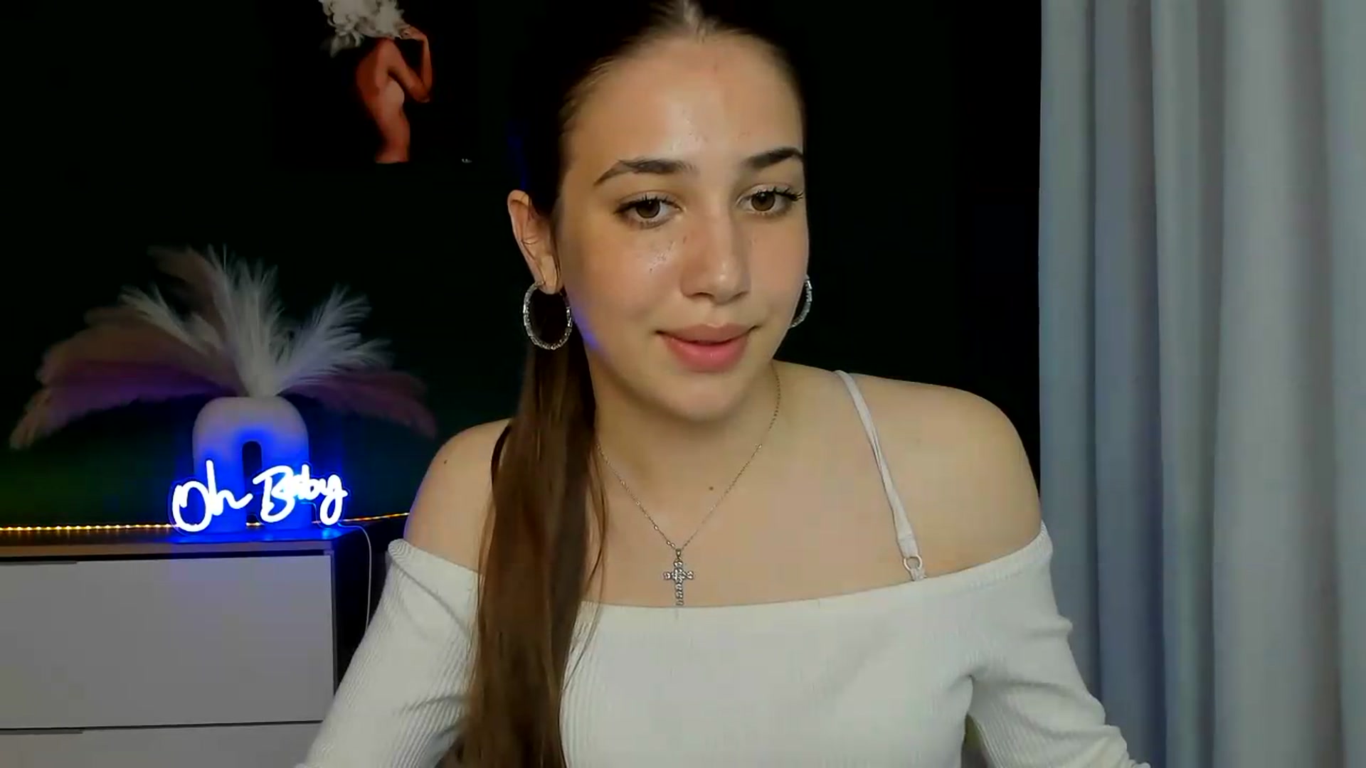 Gallery image thumbnail from AlexaPirs's myfreecams stream on, 05/22/2026, 13:36 image 3 of 20