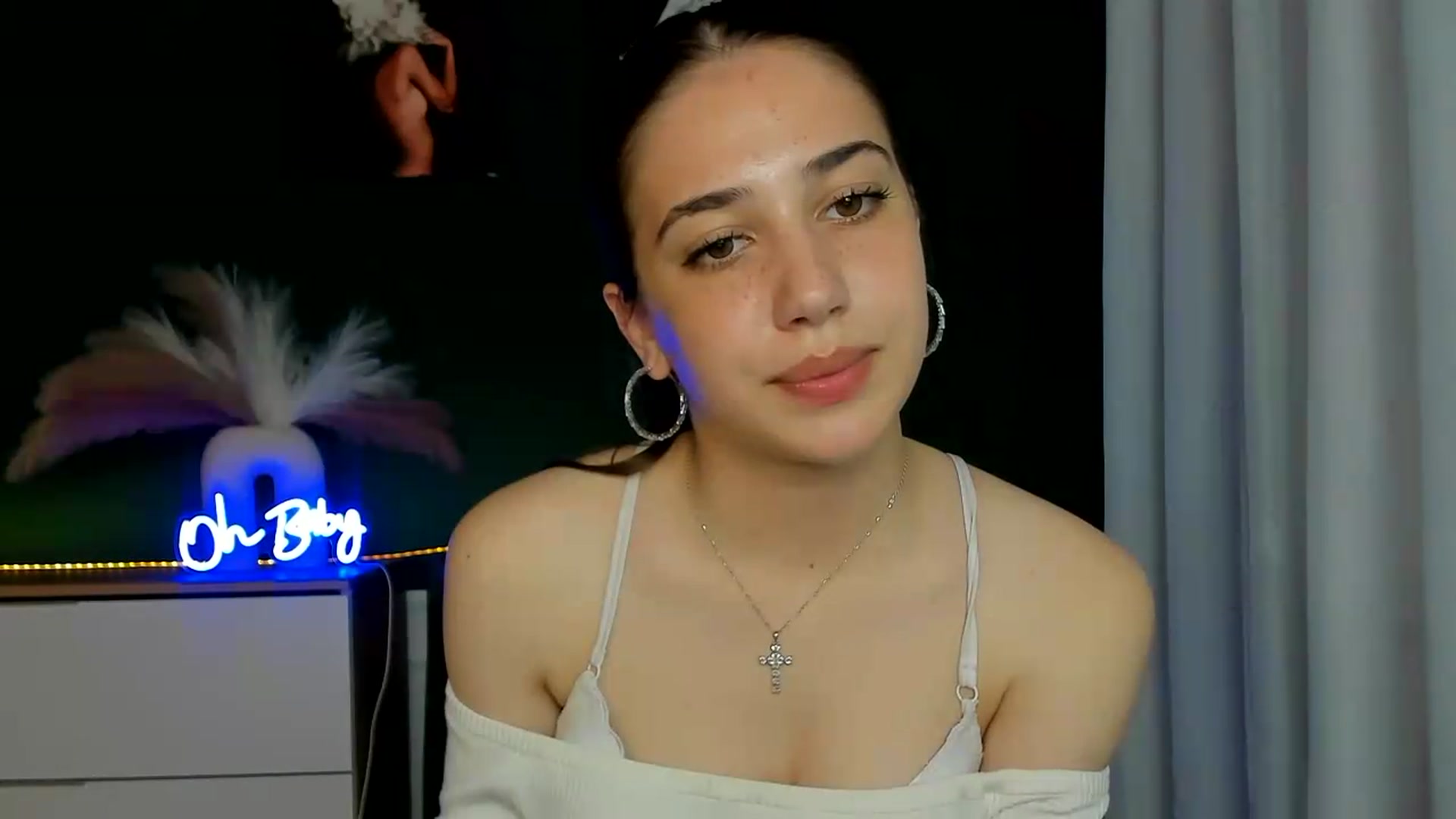Gallery image thumbnail from AlexaPirs's myfreecams stream on, 05/22/2026, 14:44 image 20 of 20