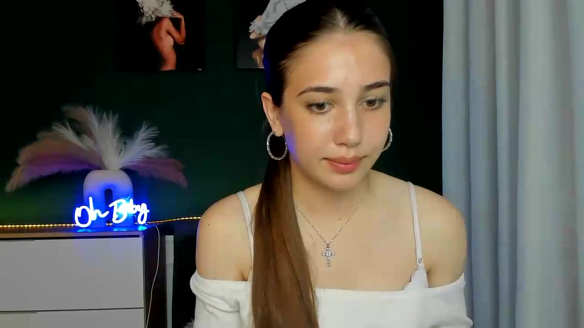 Gallery image thumbnail from AlexaPirs's myfreecams stream on, 05/22/2026, 15:54 image 4 of 20