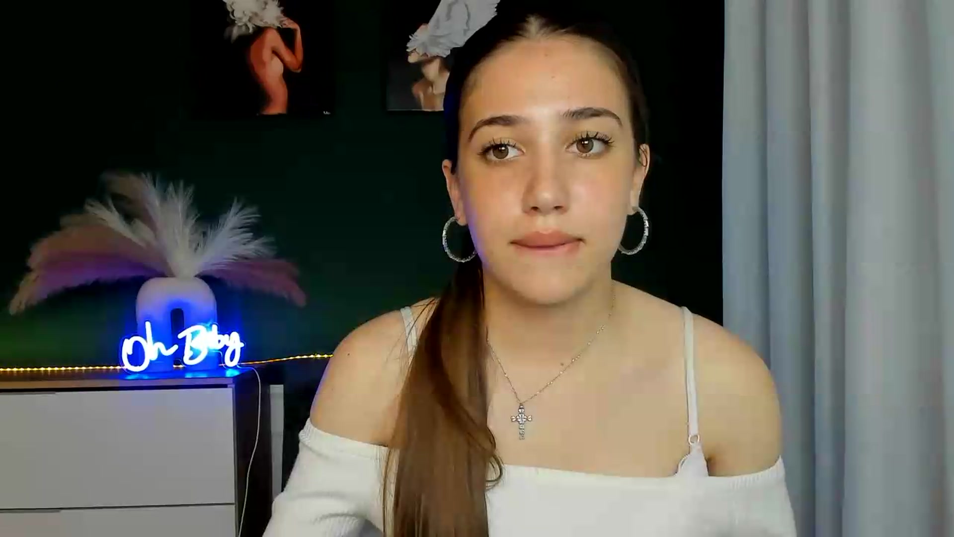 Gallery image thumbnail from AlexaPirs's myfreecams stream on, 05/22/2026, 15:54 image 12 of 20