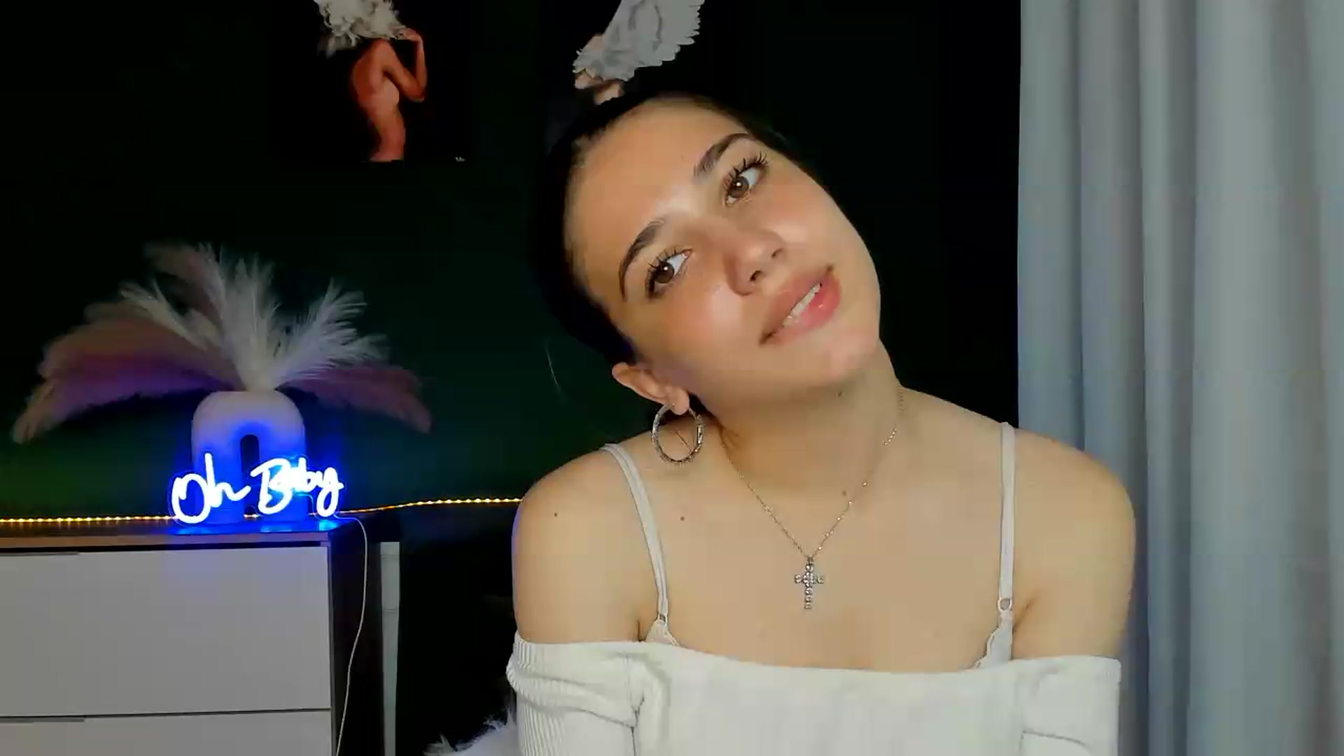 Gallery image thumbnail from AlexaPirs's myfreecams stream on, 05/22/2026, 15:54 image 6 of 20