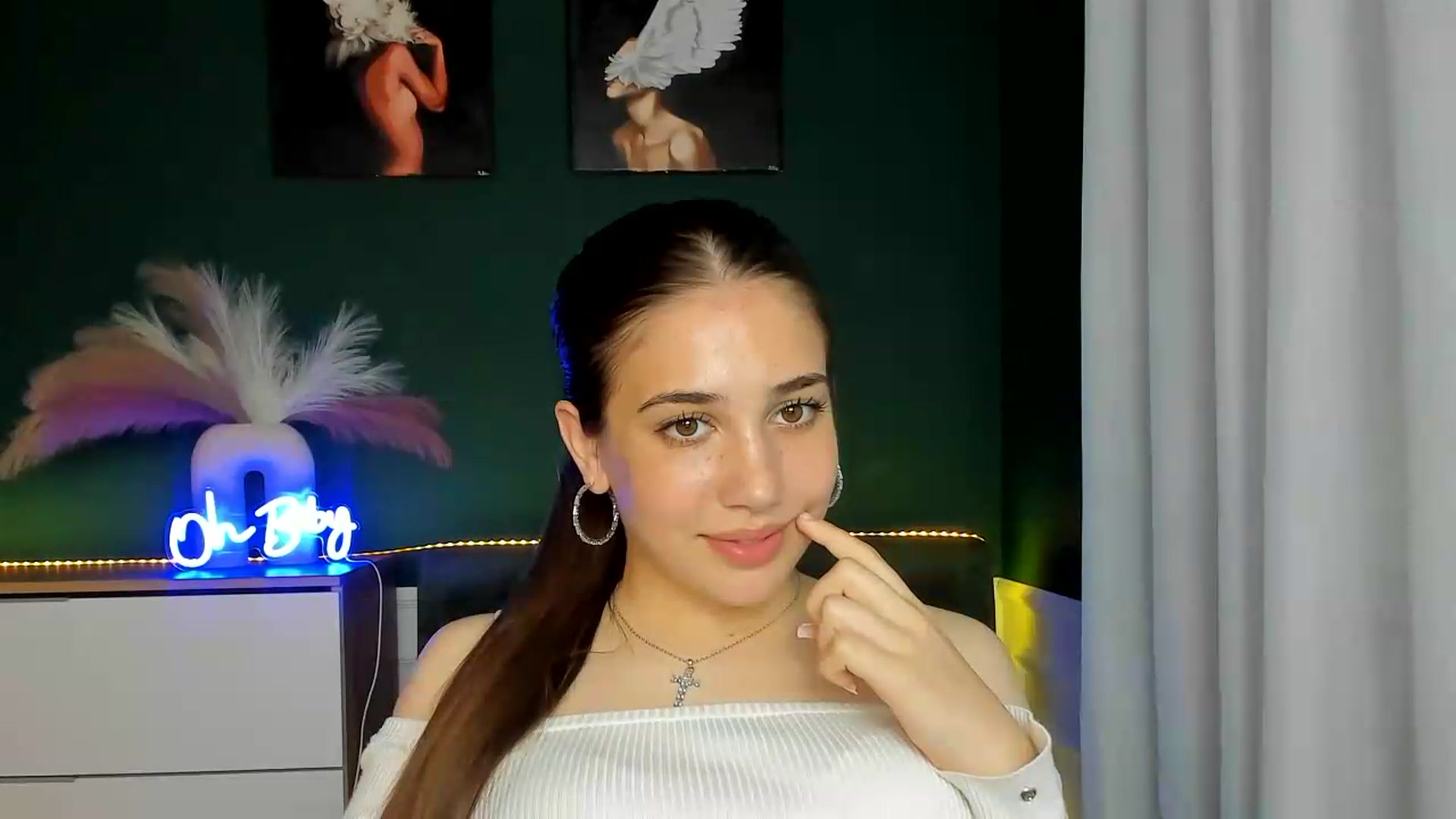 Gallery image thumbnail from AlexaPirs's myfreecams stream on, 05/22/2026, 16:47 image 3 of 20