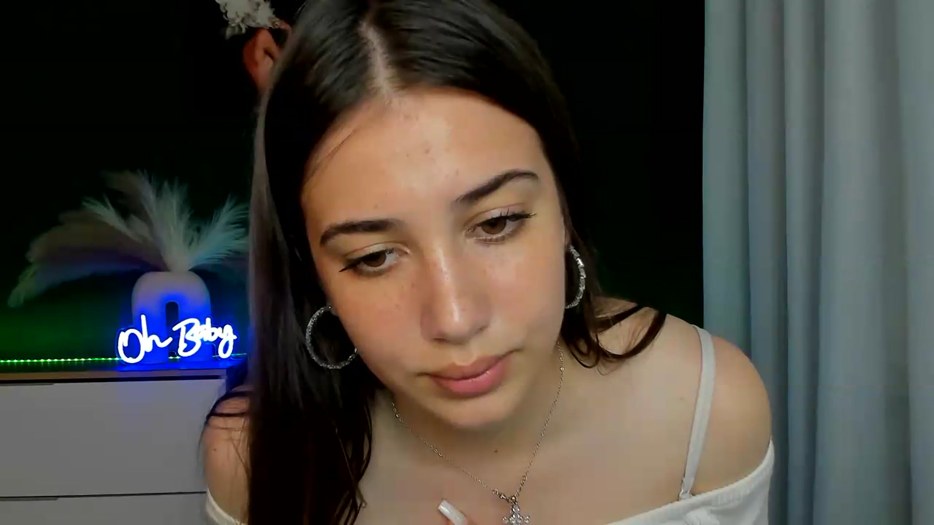 Gallery image thumbnail from AlexaPirs's myfreecams stream on, 05/24/2026, 12:04 image 17 of 20