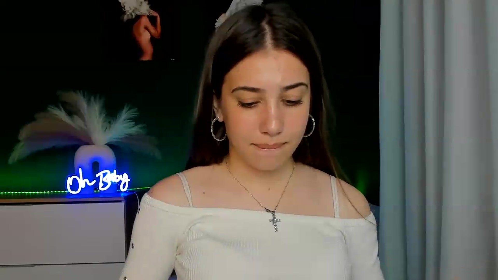 Gallery image thumbnail from AlexaPirs's myfreecams stream on, 05/24/2026, 12:49 image 16 of 20