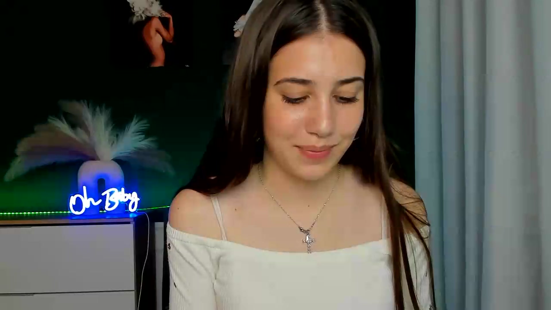 Gallery image thumbnail from AlexaPirs's myfreecams stream on, 05/24/2026, 12:49 image 5 of 20
