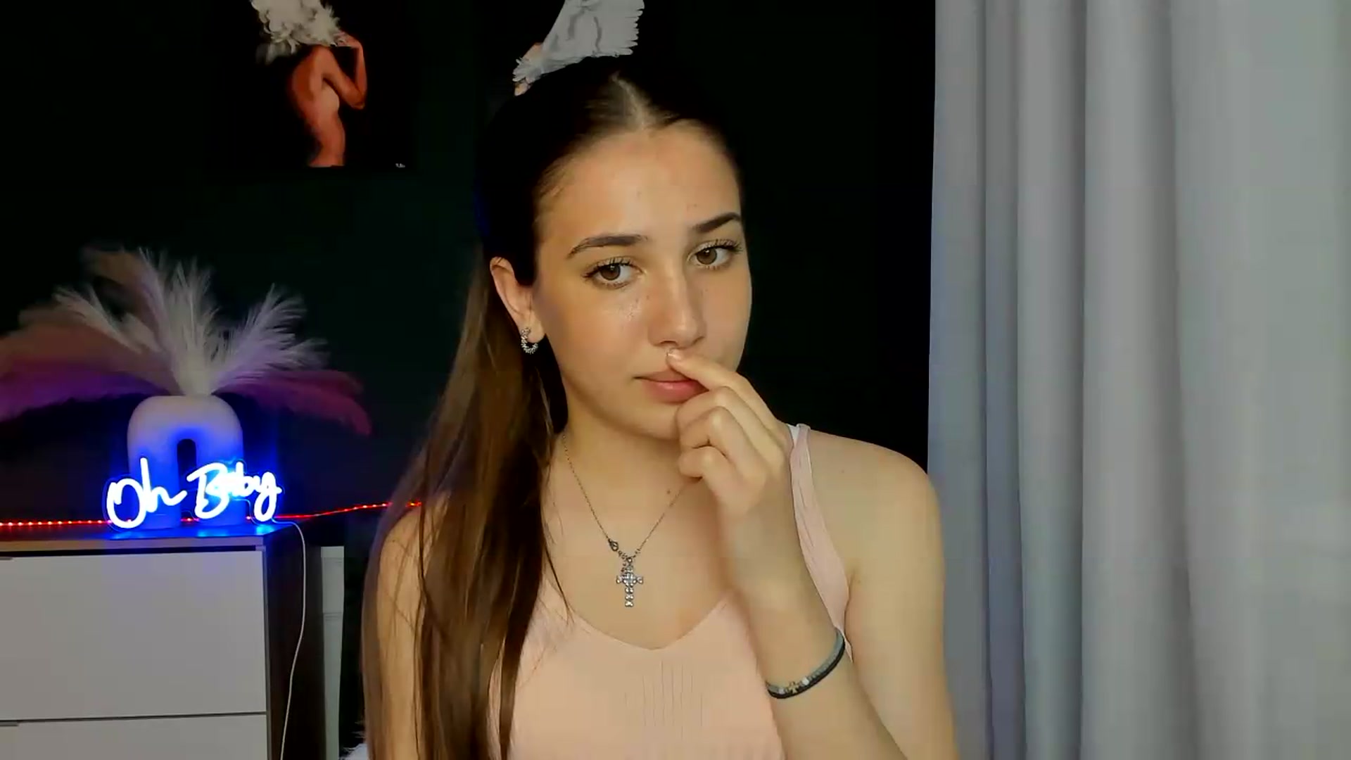 Gallery image thumbnail from AlexaPirs's myfreecams stream on, 05/25/2026, 16:41 image 10 of 20