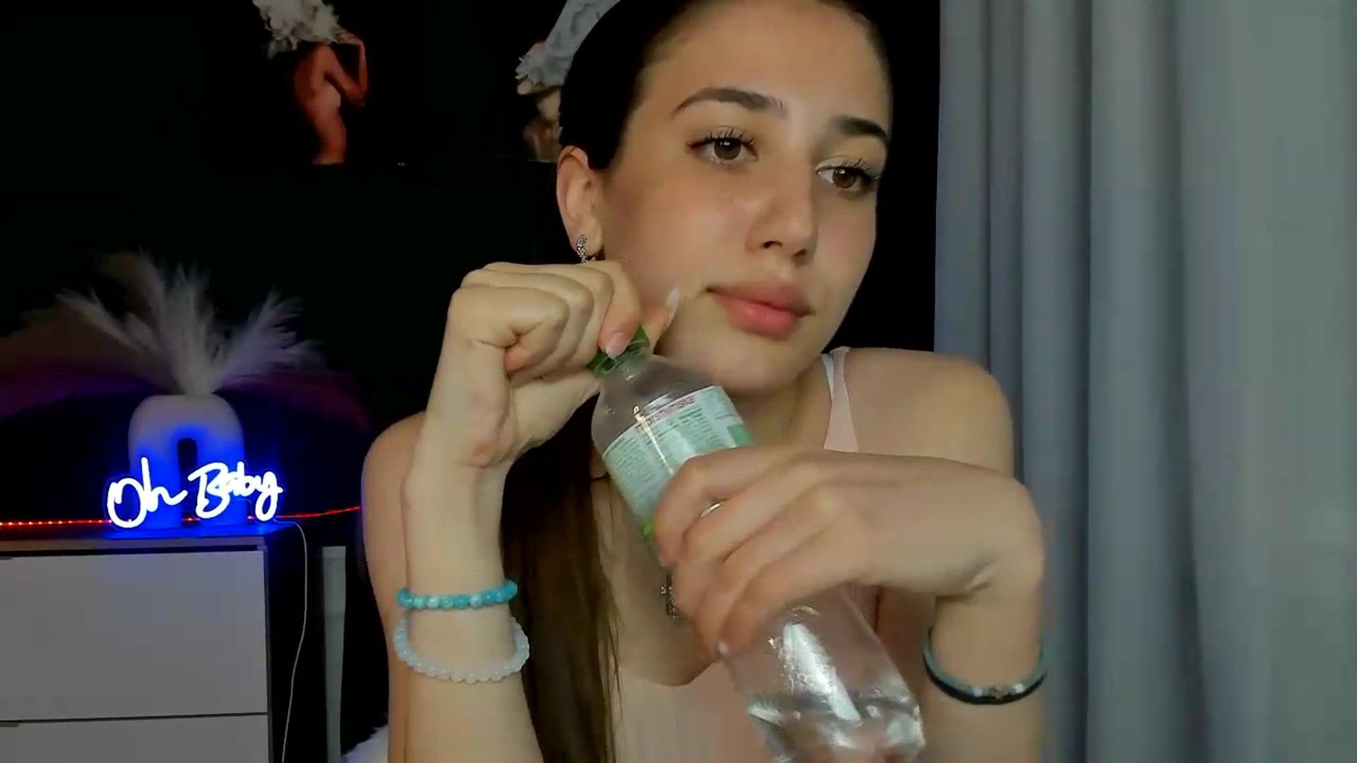 Gallery image thumbnail from AlexaPirs's myfreecams stream on, 05/25/2026, 16:41 image 13 of 20