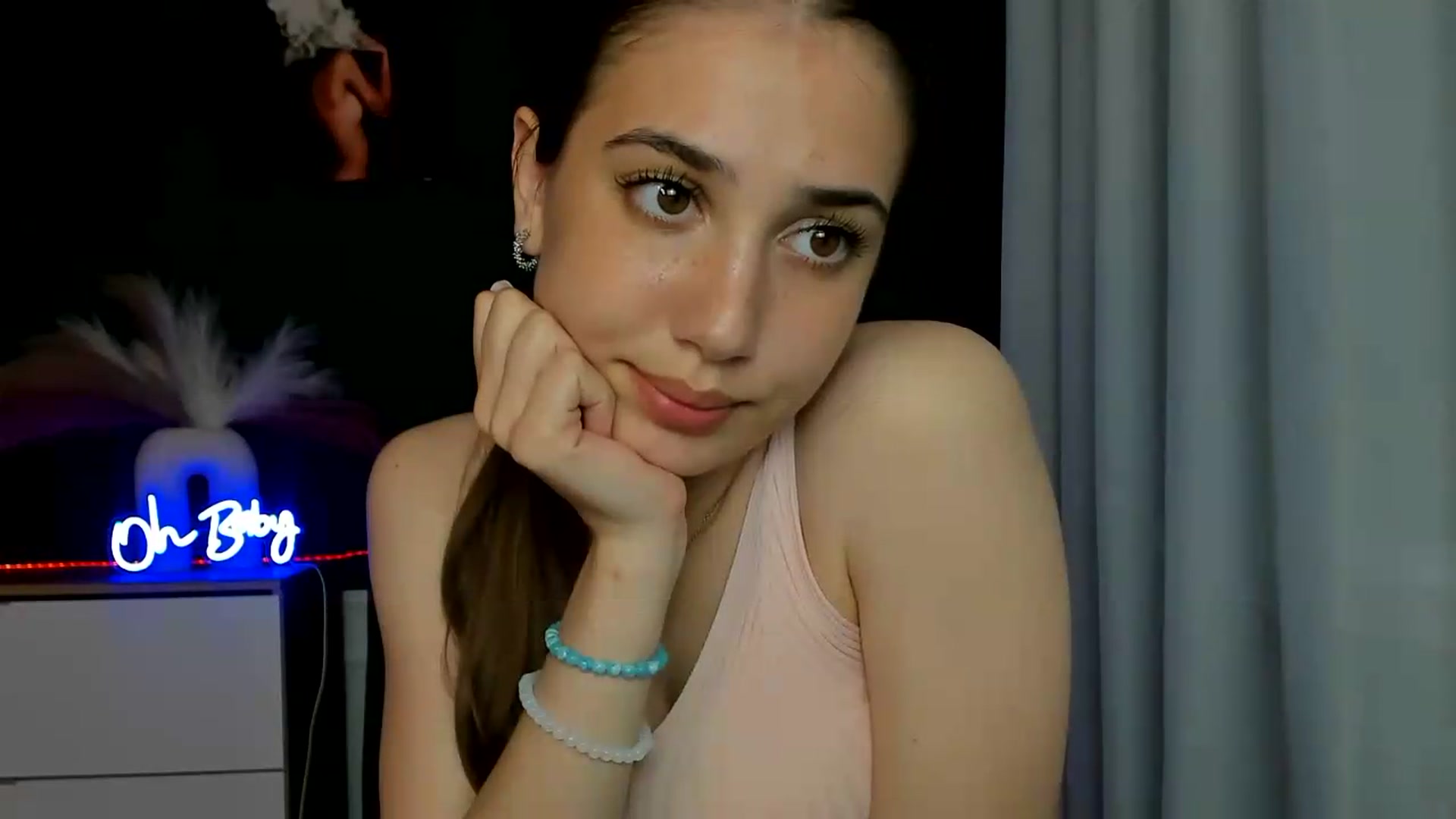 Gallery image thumbnail from AlexaPirs's myfreecams stream on, 05/25/2026, 16:41 image 16 of 20