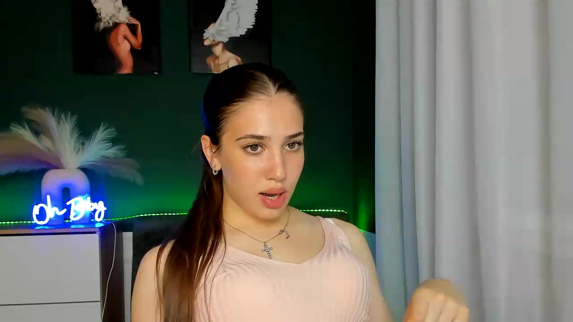 Gallery image thumbnail from AlexaPirs's myfreecams stream on, 05/27/2026, 13:41 image 9 of 20