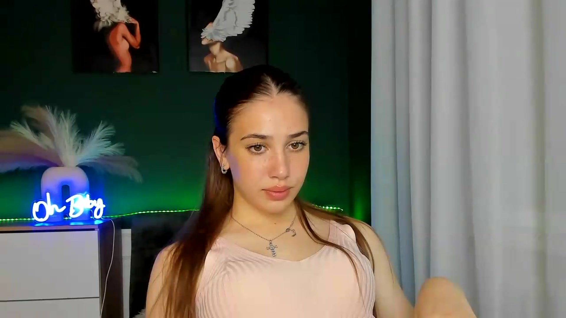 Gallery image thumbnail from AlexaPirs's myfreecams stream on, 05/27/2026, 13:41 image 17 of 20