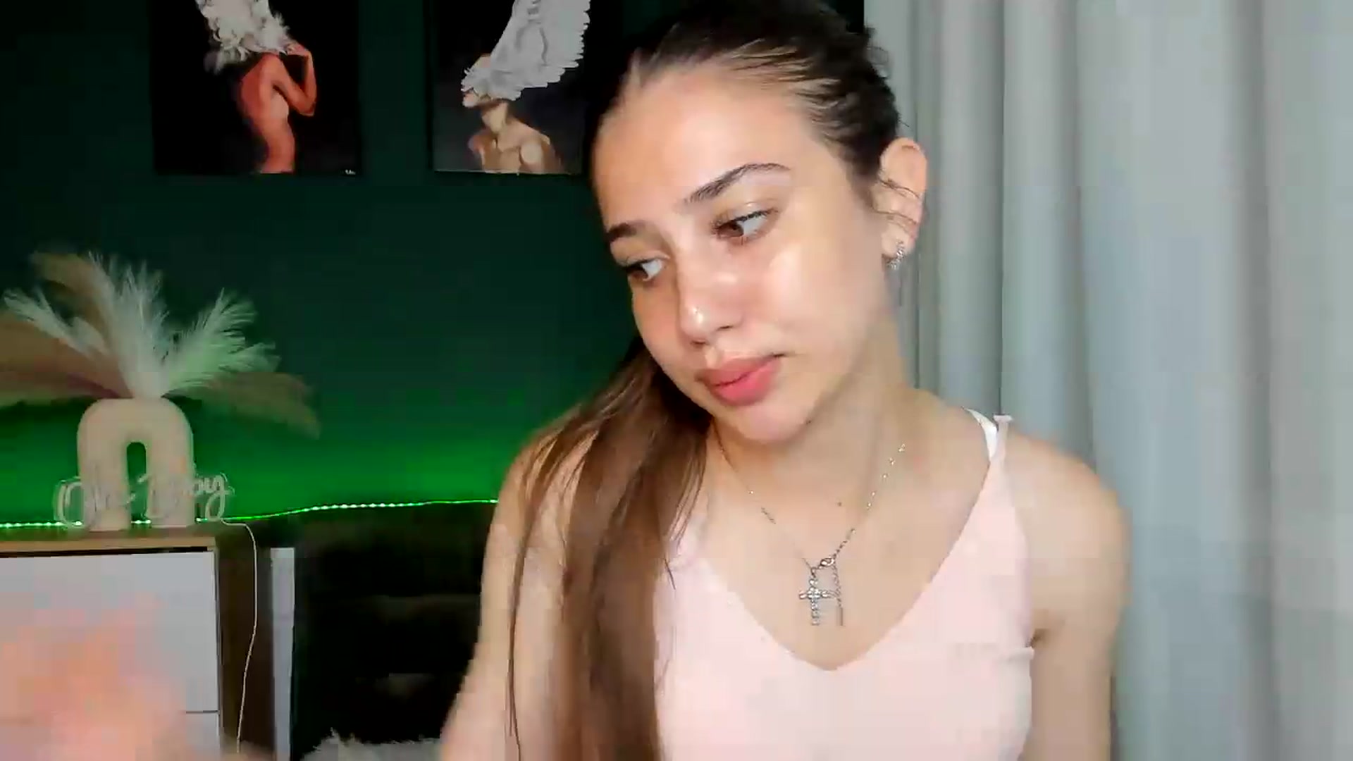 Gallery image thumbnail from AlexaPirs's myfreecams stream on, 05/27/2026, 16:56 image 20 of 20