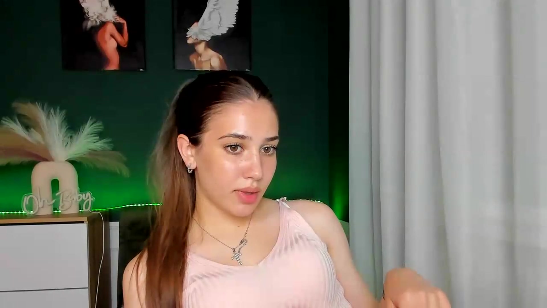 Gallery image thumbnail from AlexaPirs's myfreecams stream on, 05/27/2026, 16:56 image 16 of 20