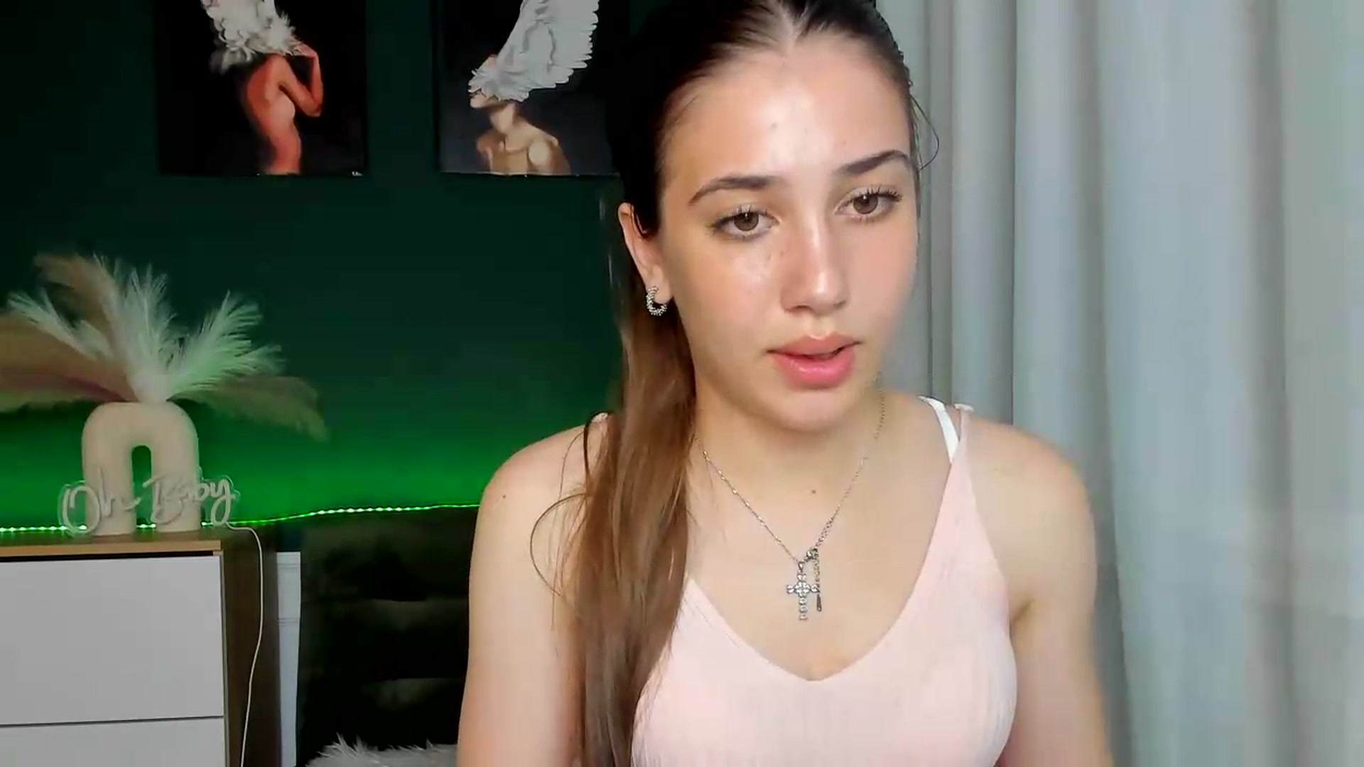 Gallery image thumbnail from AlexaPirs's myfreecams stream on, 05/27/2026, 16:56 image 2 of 20