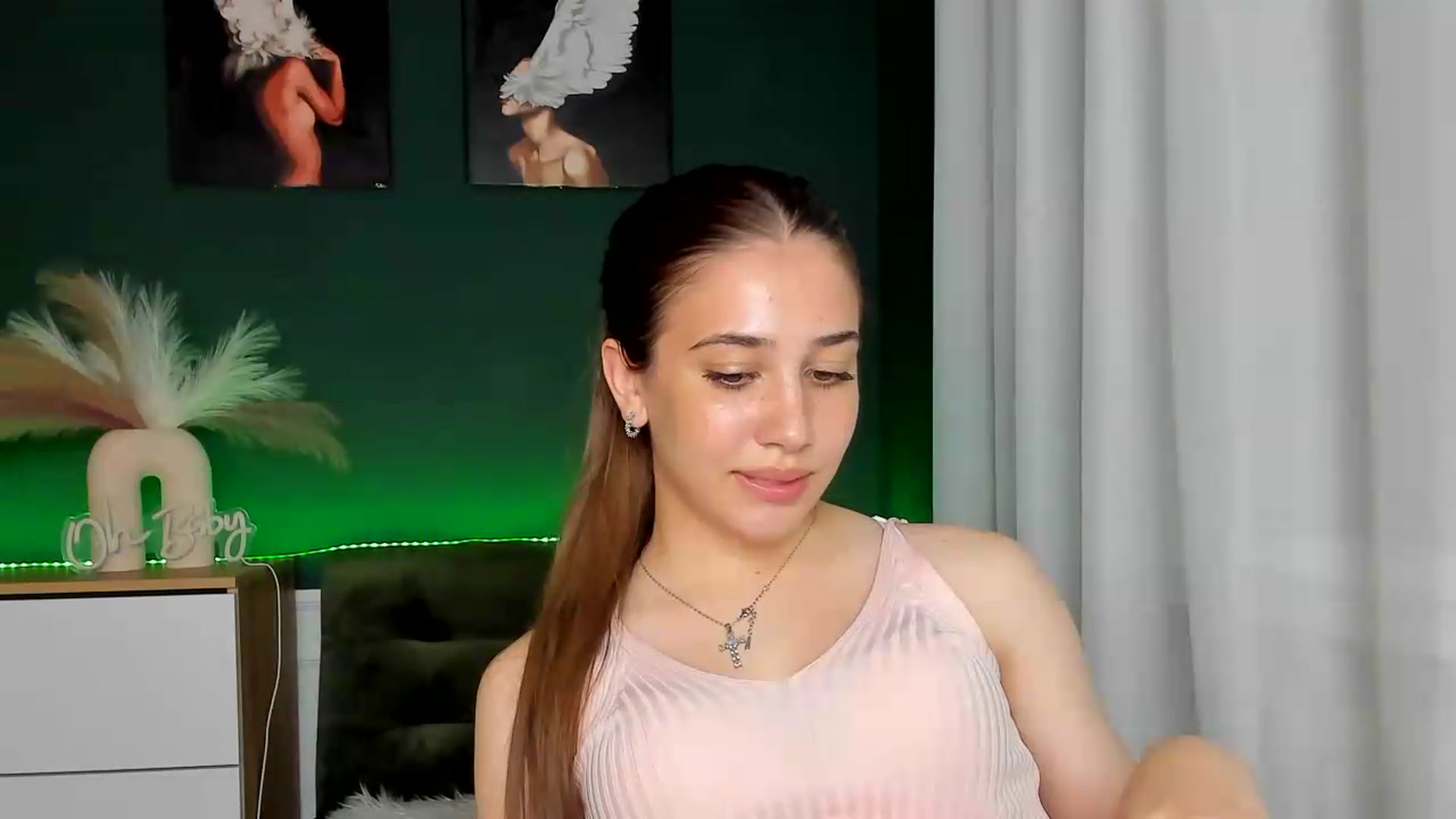 Gallery image thumbnail from AlexaPirs's myfreecams stream on, 05/27/2026, 16:56 image 8 of 20
