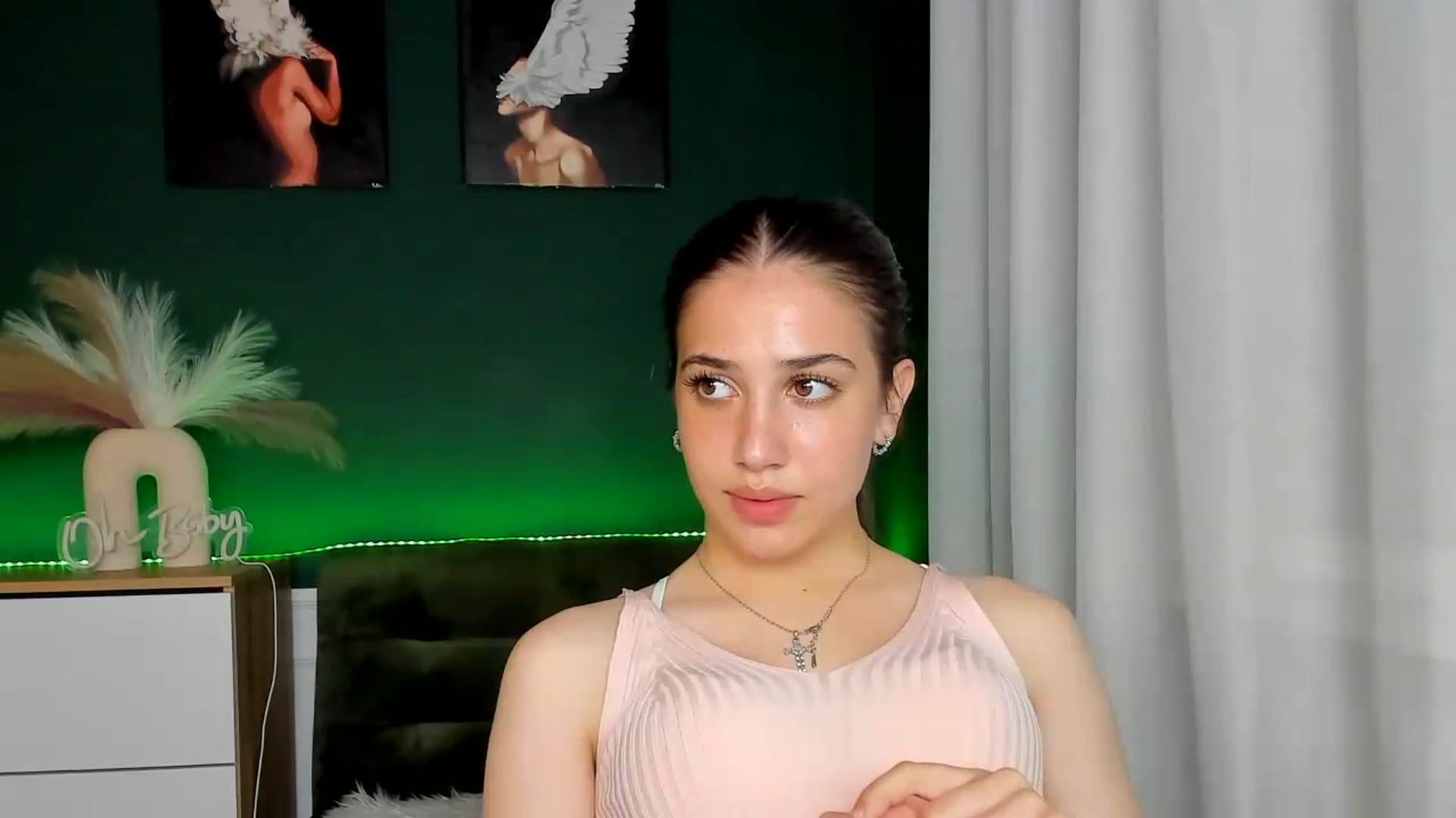 Gallery image thumbnail from AlexaPirs's myfreecams stream on, 05/27/2026, 16:56 image 12 of 20
