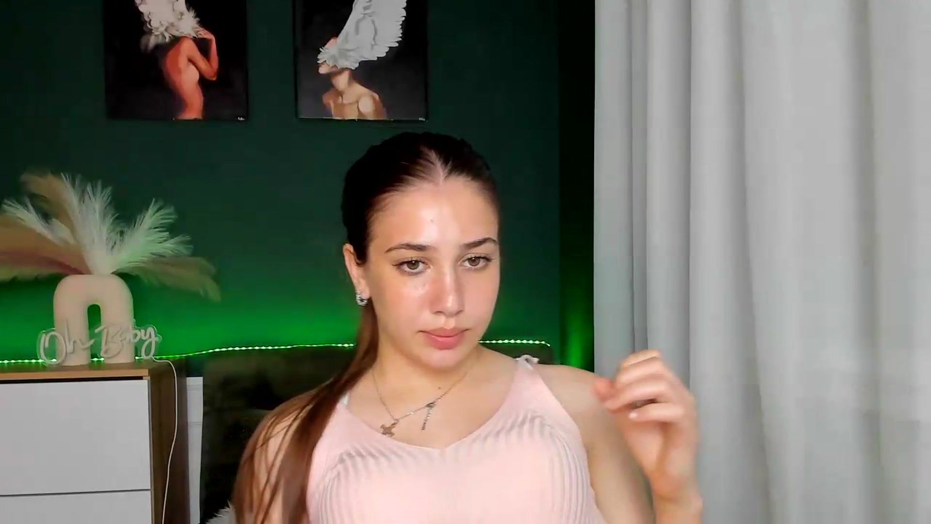 Gallery image thumbnail from AlexaPirs's myfreecams stream on, 05/27/2026, 16:56 image 13 of 20