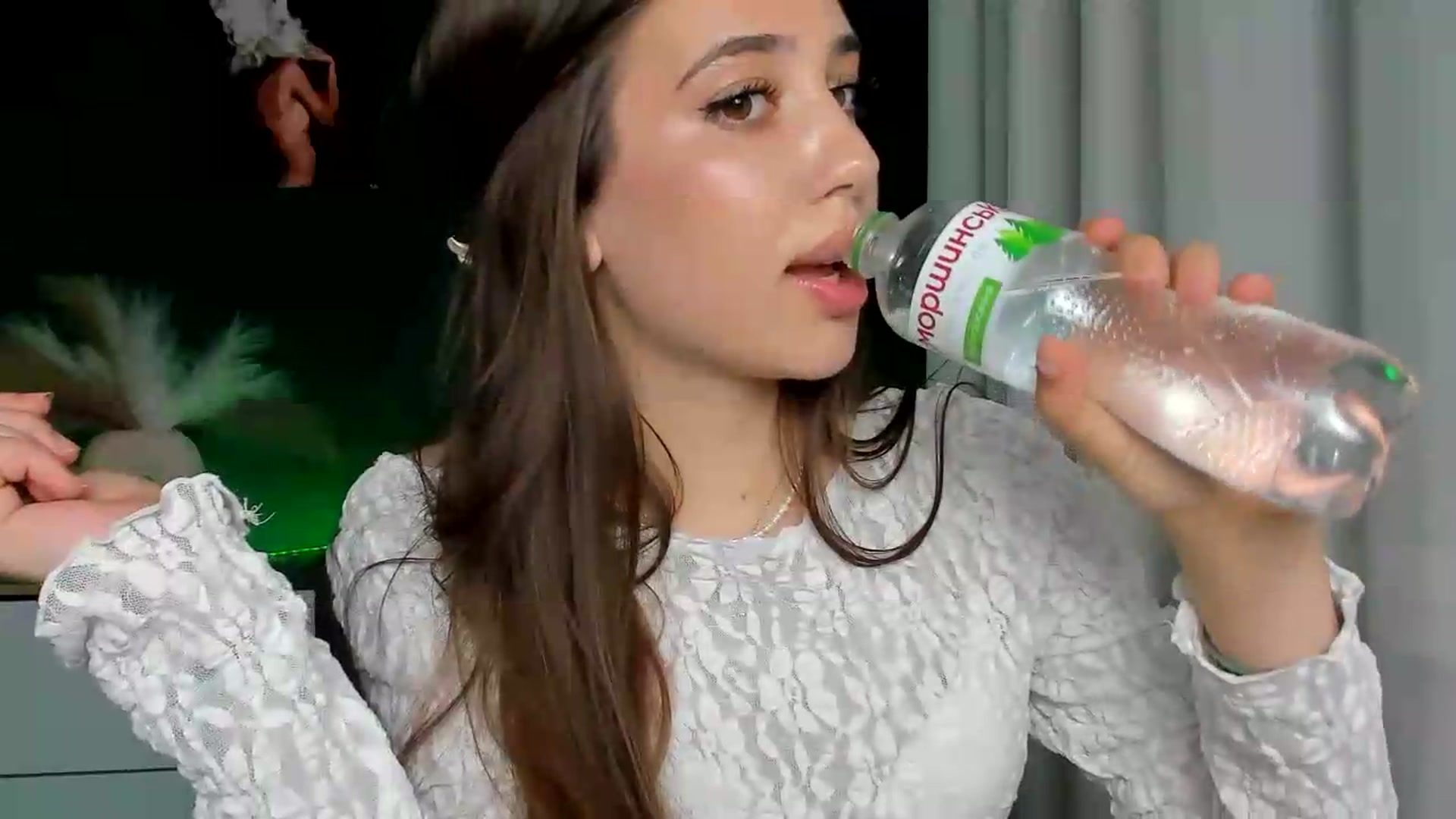 Gallery image thumbnail from AlexaPirs's myfreecams stream on, 05/28/2026, 16:59 image 6 of 20