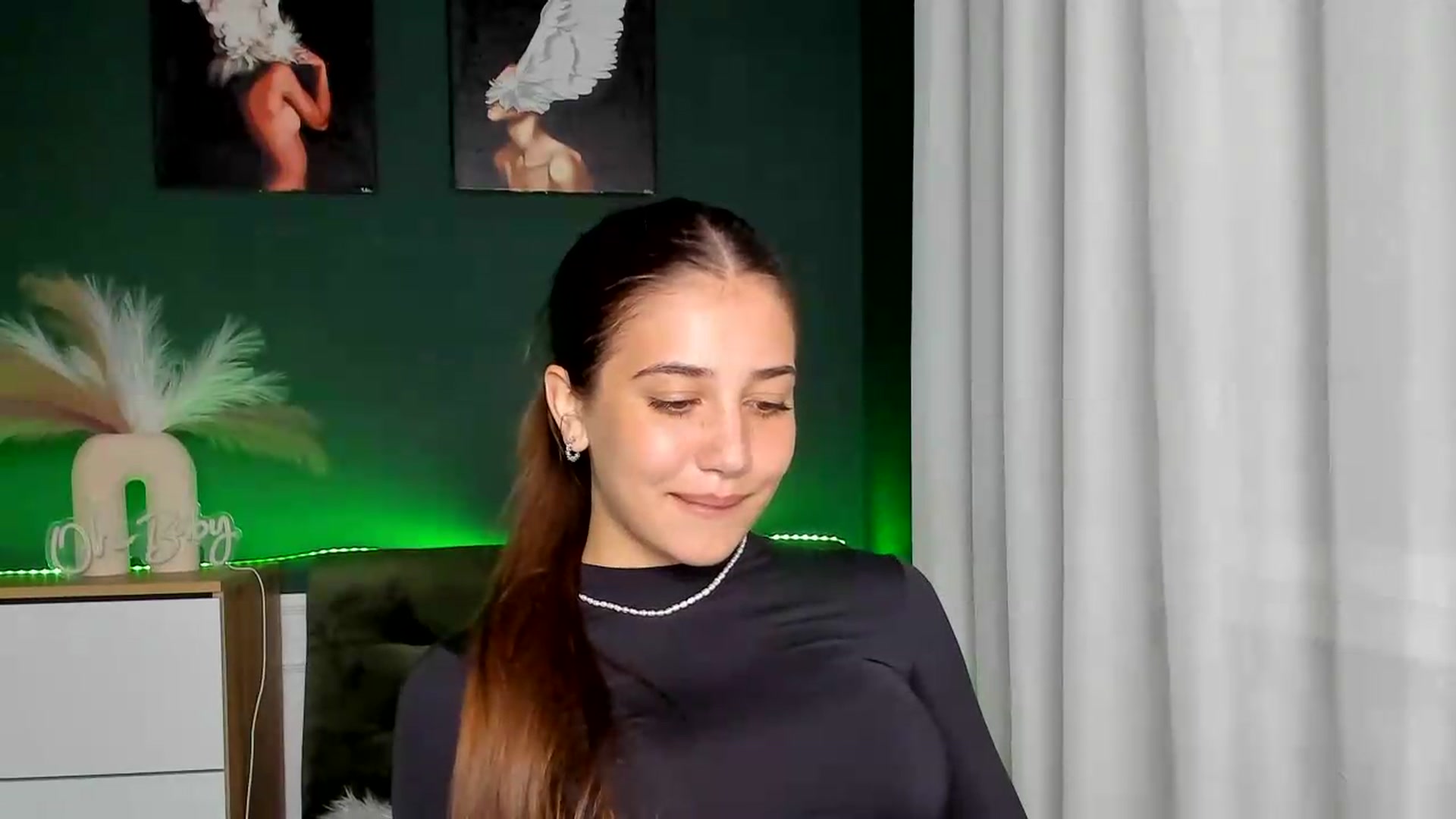 Gallery image thumbnail from AlexaPirs's myfreecams stream on, 05/29/2026, 17:01 image 20 of 20