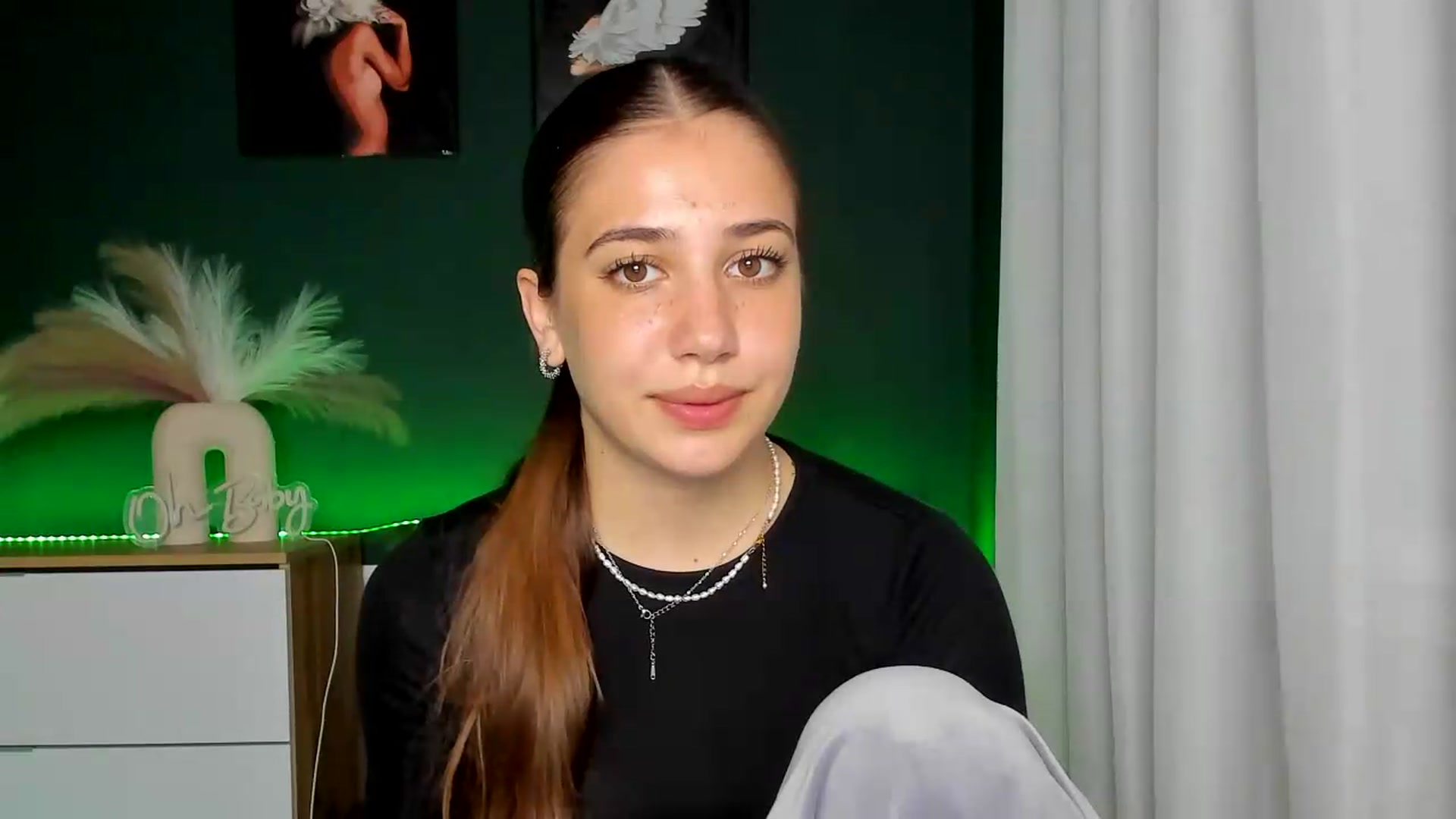 Gallery image thumbnail from AlexaPirs's myfreecams stream on, 06/02/2026, 14:12 image 10 of 20
