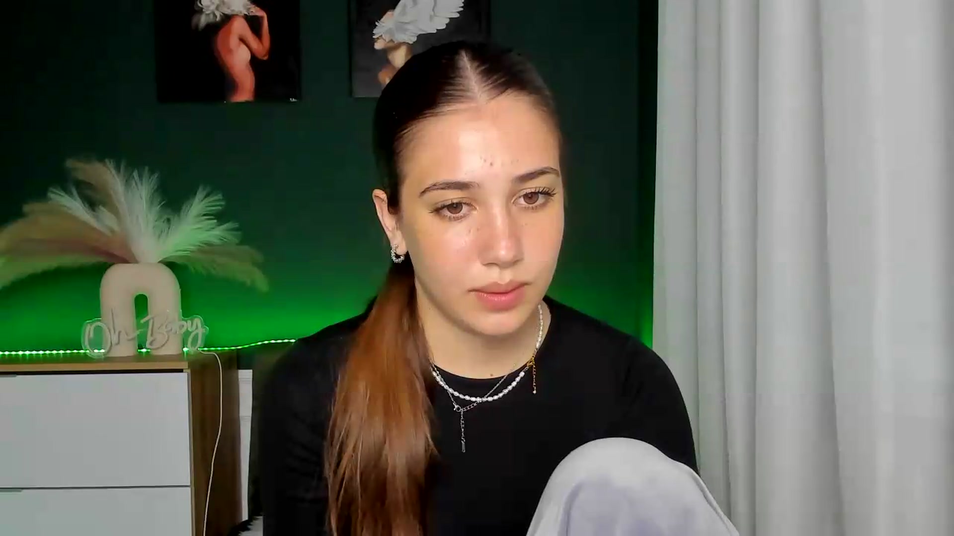 Gallery image thumbnail from AlexaPirs's myfreecams stream on, 06/02/2026, 14:12 image 13 of 20
