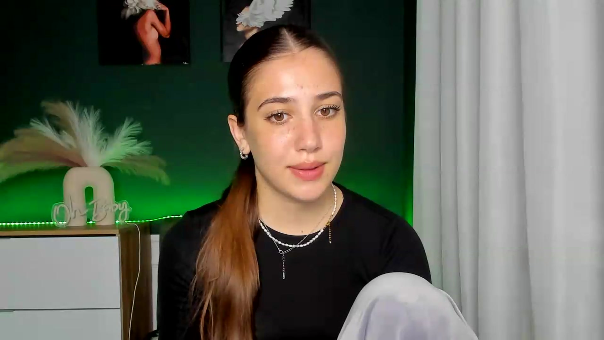 Gallery image thumbnail from AlexaPirs's myfreecams stream on, 06/02/2026, 14:12 image 9 of 20