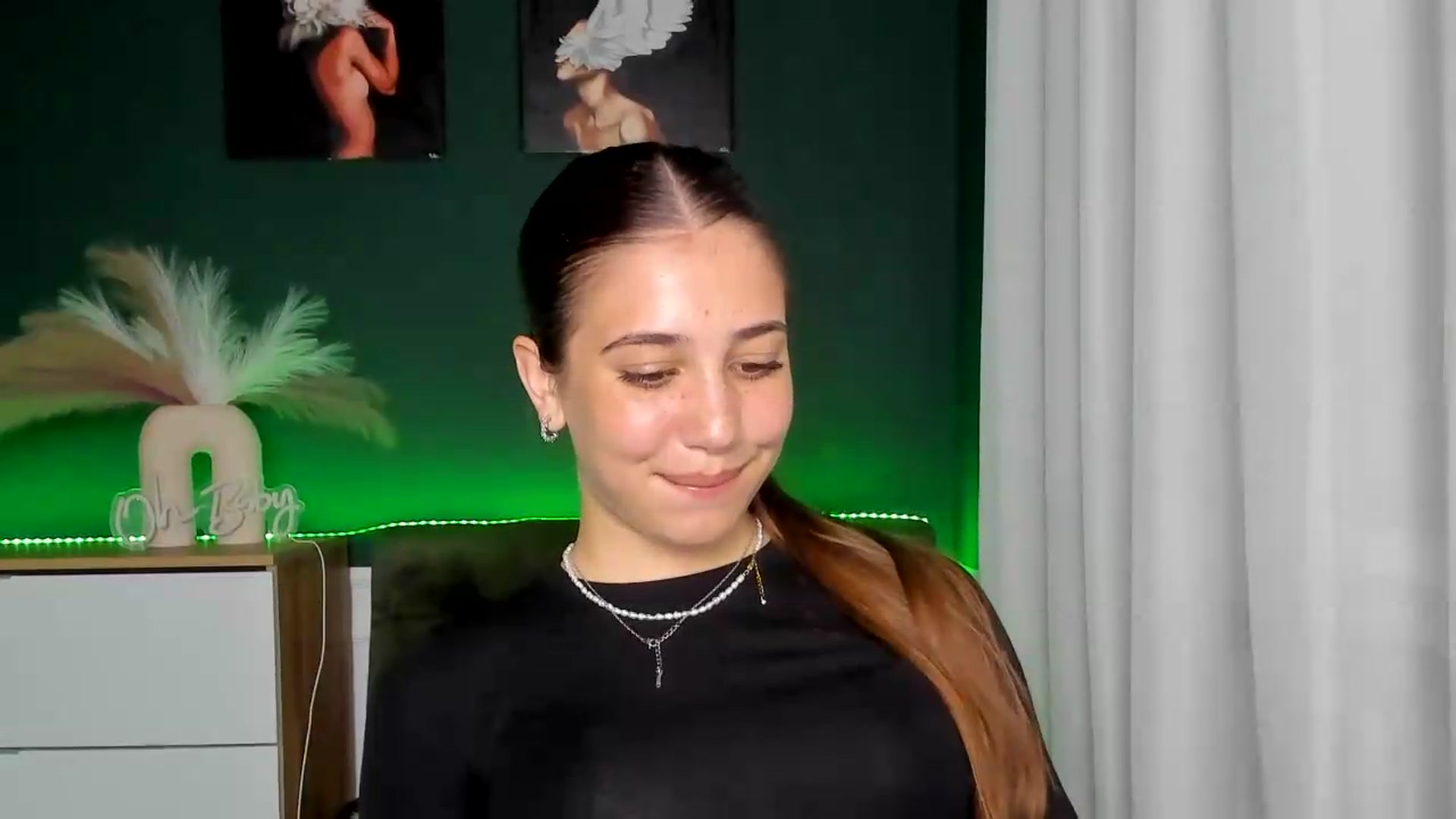 Gallery image thumbnail from AlexaPirs's myfreecams stream on, 06/02/2026, 14:12 image 16 of 20