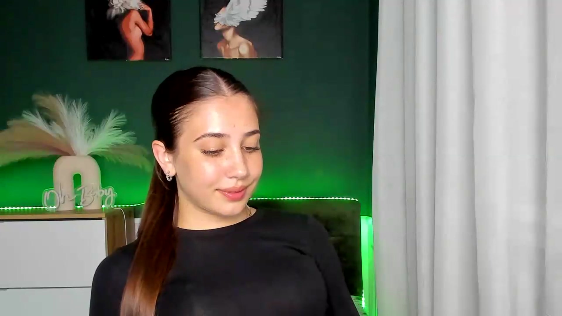 Gallery image thumbnail from AlexaPirs's myfreecams stream on, 06/02/2026, 14:58 image 14 of 20